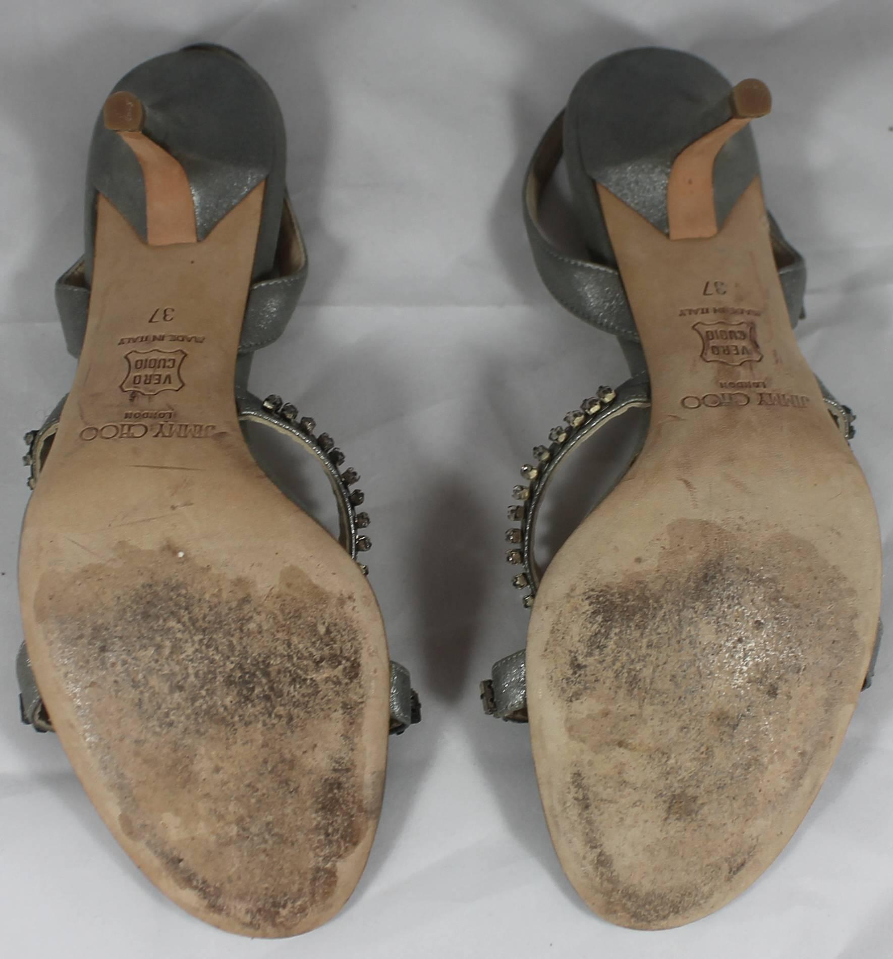 Jimmy Choo Shimmery Silver Slingback Heels with Bedazzlement - 37 In Good Condition For Sale In West Palm Beach, FL