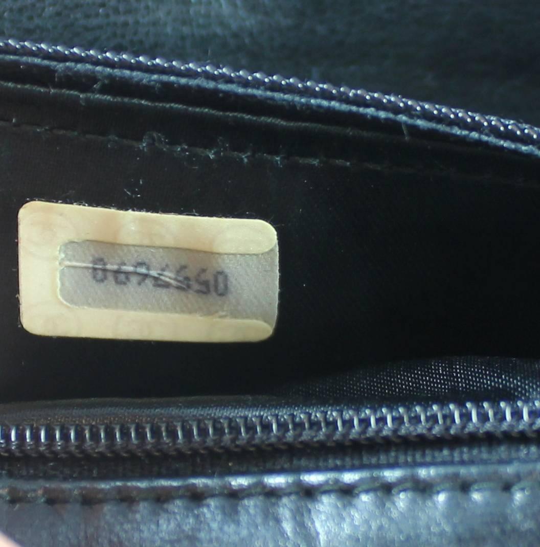 Chanel Vintage - Sac à main en cuir d'agneau matelassé noir avec bandoulière tressée - 1987 en vente 2
