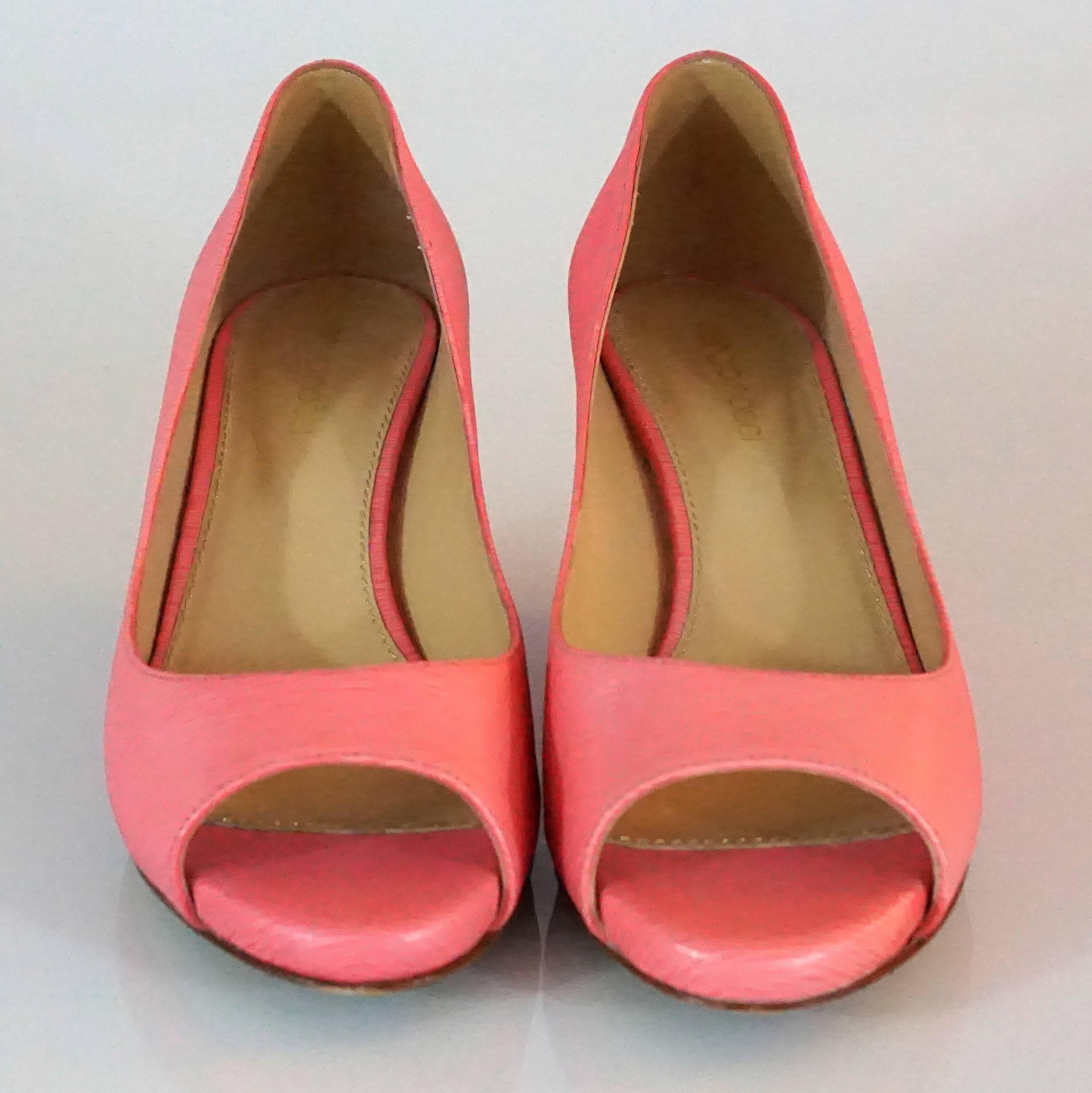 Sergio Rossi Pink Epi Leather Open Toe Wedges - 36.5 In Excellent Condition In West Palm Beach, FL