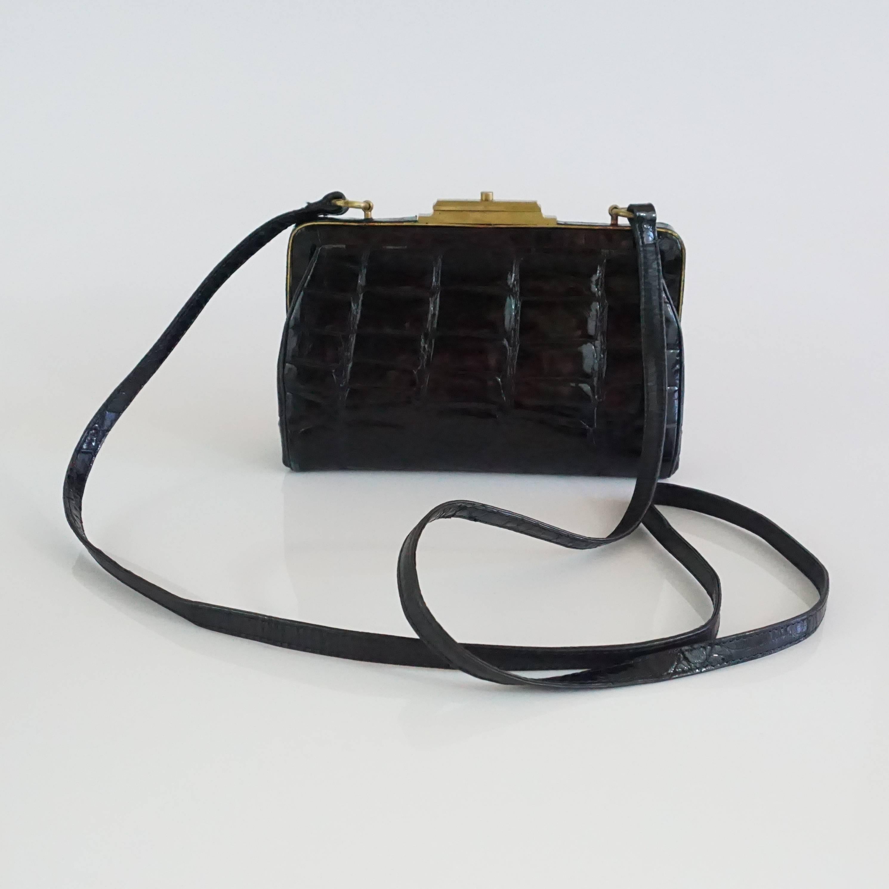 Marino Black Alligator Crossbody Bag - 1990's  In Good Condition For Sale In West Palm Beach, FL