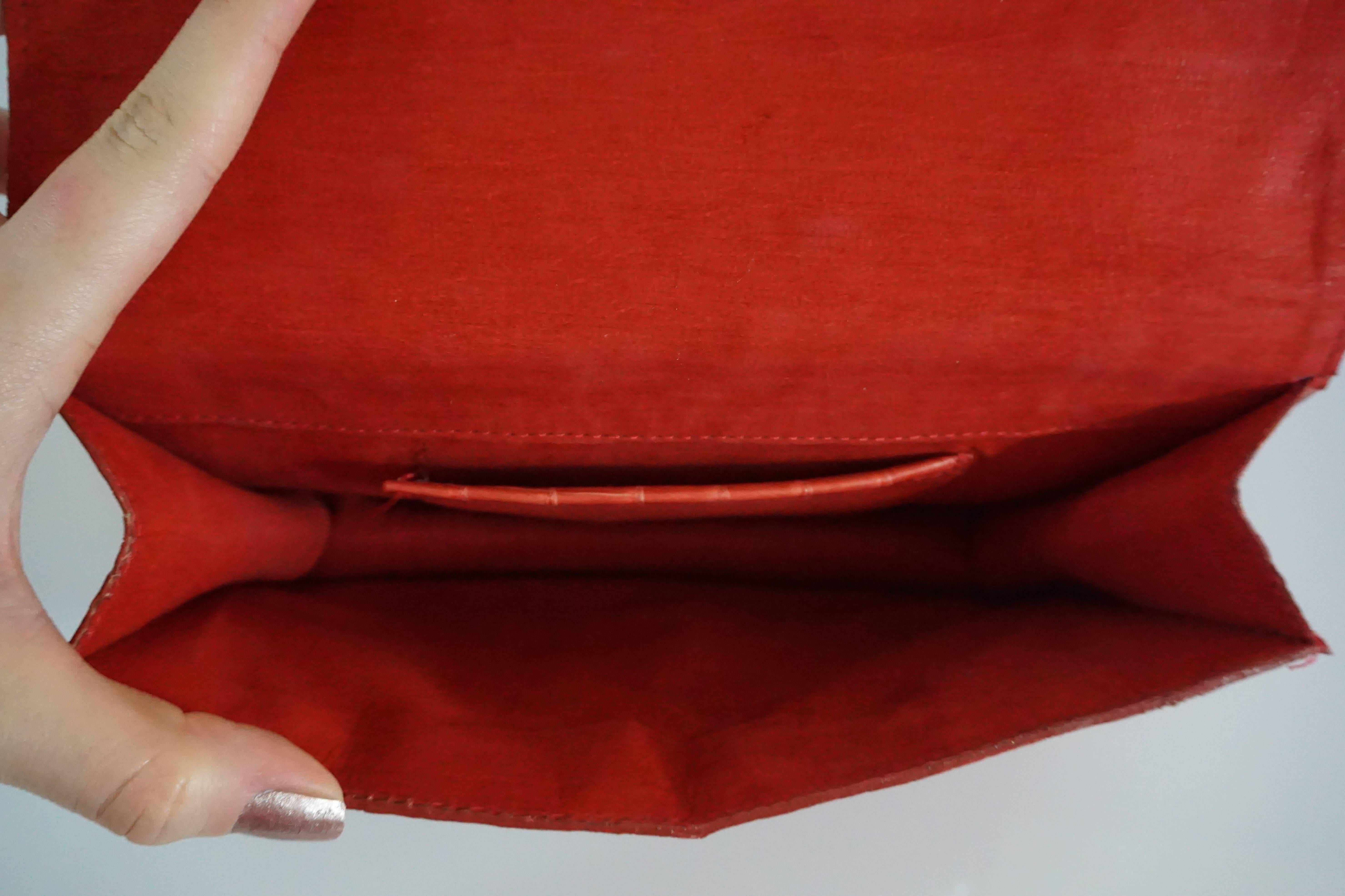 Unknown Red Crocodile Fold-Over Clutch  For Sale 1