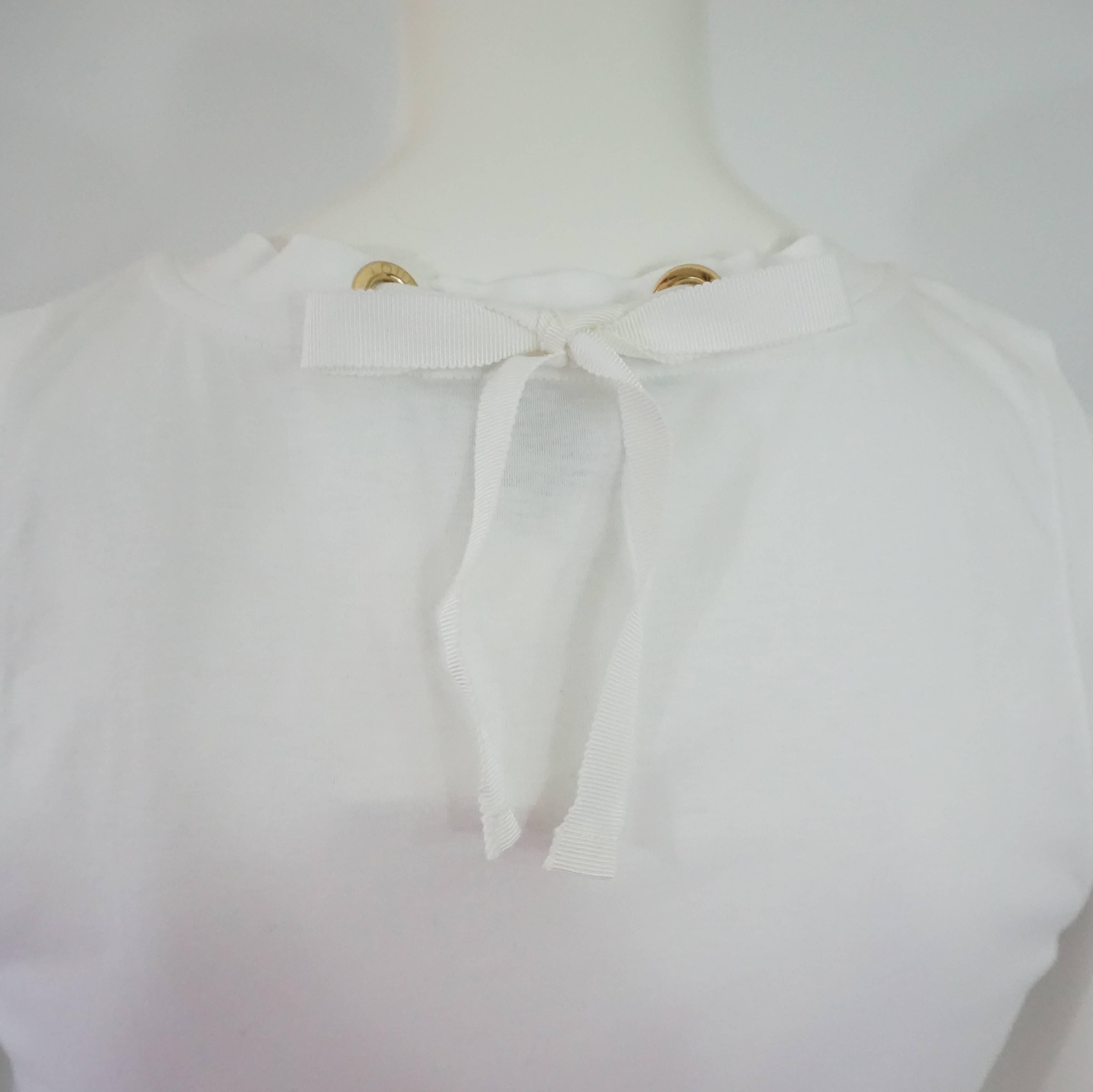 Louis Vuitton White Cotton Tank with Gold Chain Charm Detail - M In Excellent Condition In West Palm Beach, FL
