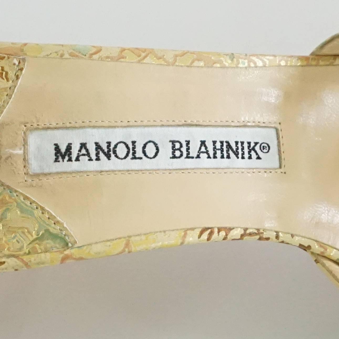 Manolo Blahnik Gold Leather Brocade Printed Slides - 37 For Sale 2