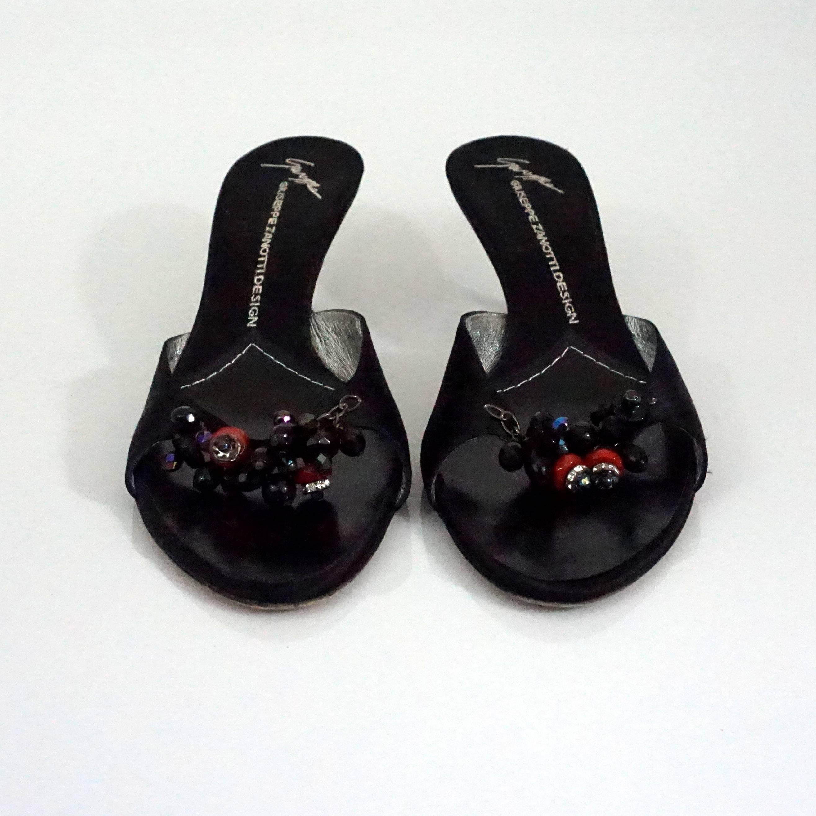 Giuseppe Zanotti Black Satin Slide with Stone Front Detail - 9 In Excellent Condition In West Palm Beach, FL