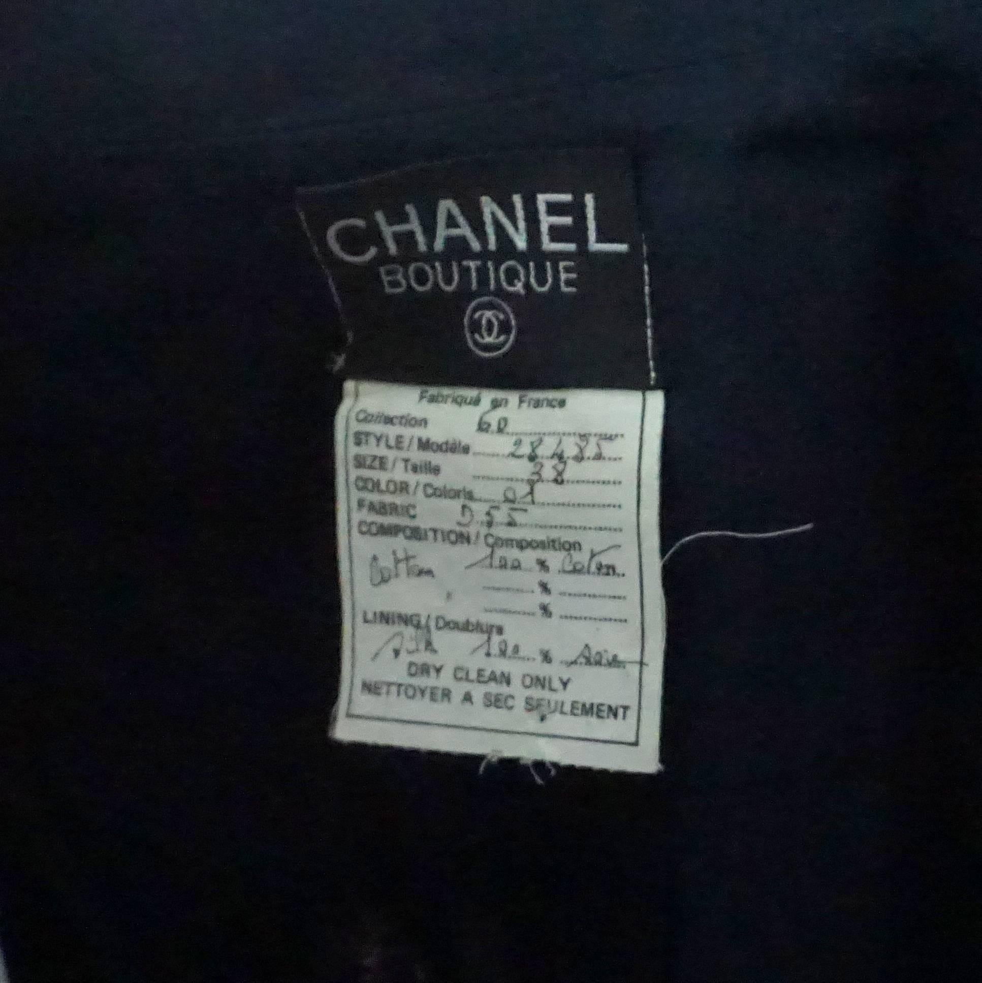 Chanel 1980's Navy Cotton Cinched Waist Jacket Skirt Suit - Size 38 In Good Condition For Sale In West Palm Beach, FL