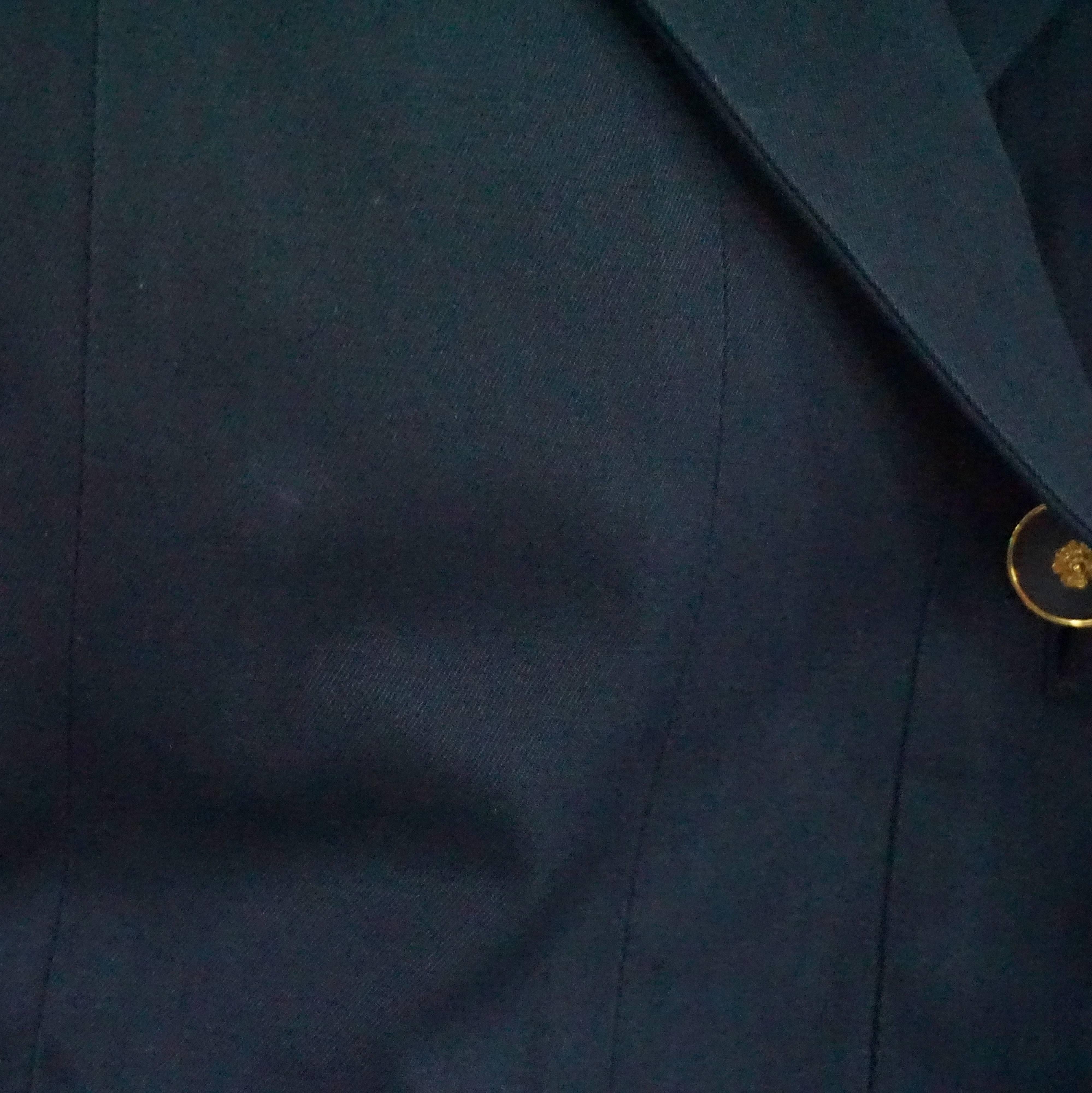 Tailleur jupe à taille cintrée en coton bleu marine Chanel des années 1980, taille 38 en vente 2