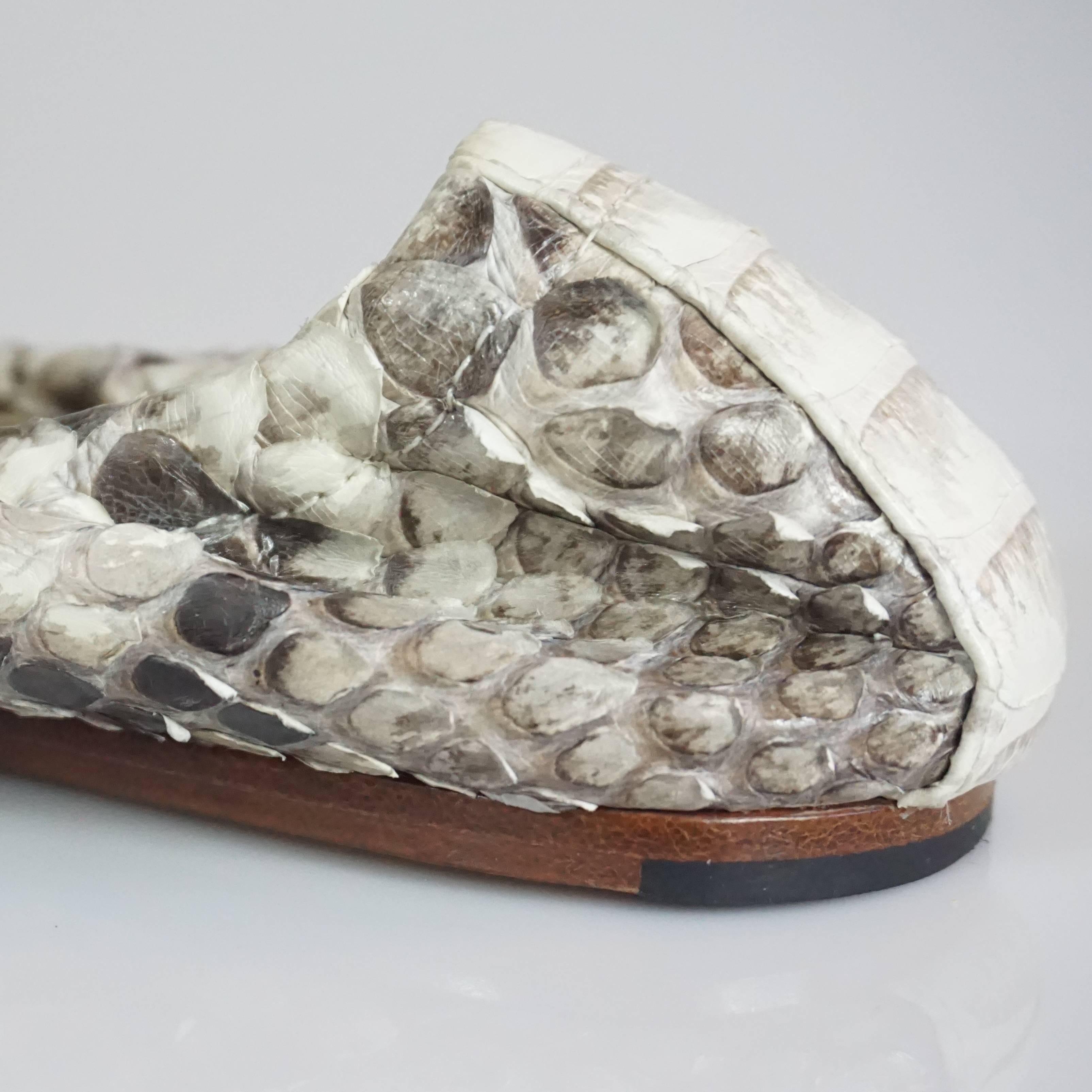 Women's Alexandre Birman Ivory and Gray Python Flats - 36 For Sale