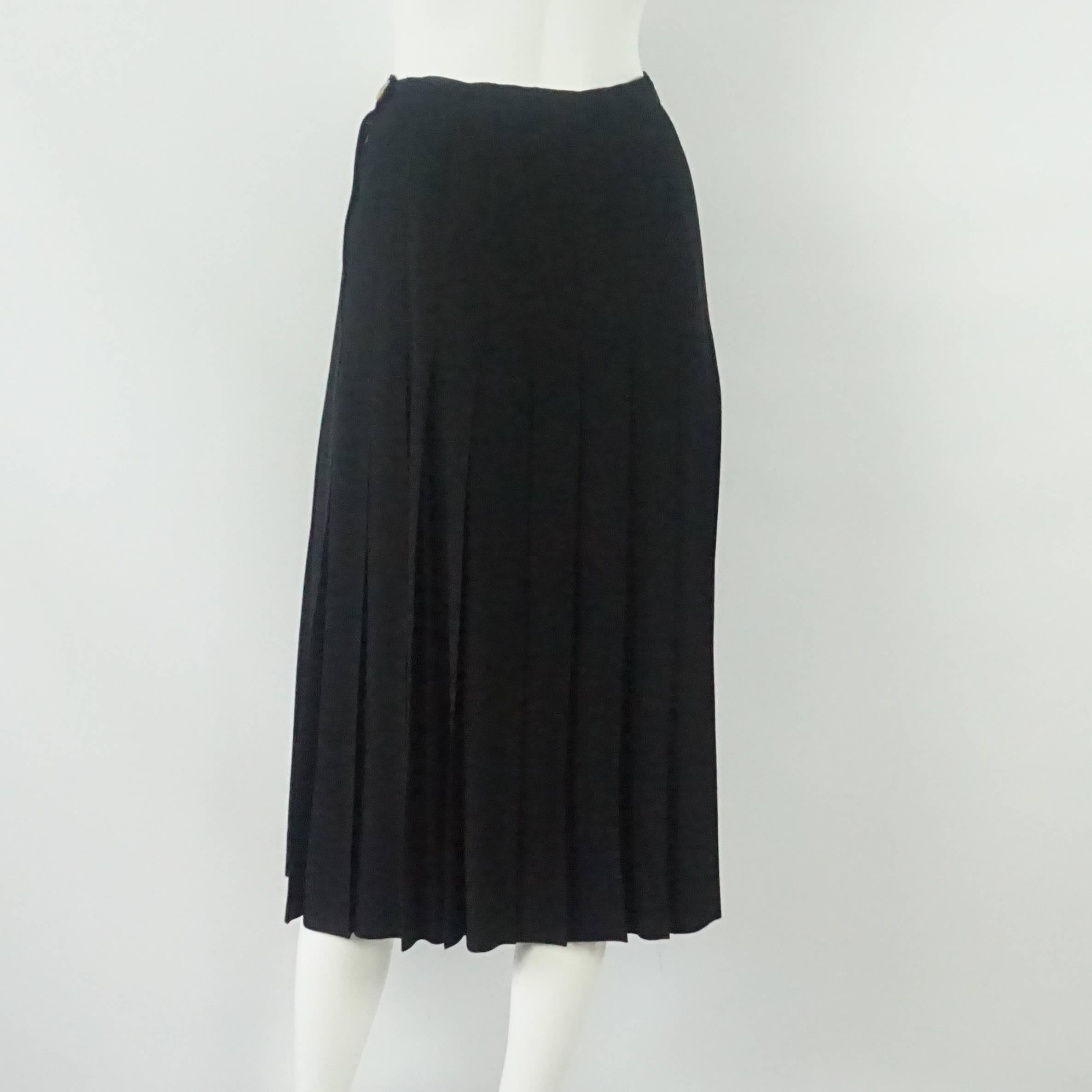 Chanel Chanel Vintage Schwarzer Faltenrock aus Seide - 38 im Zustand „Hervorragend“ im Angebot in West Palm Beach, FL