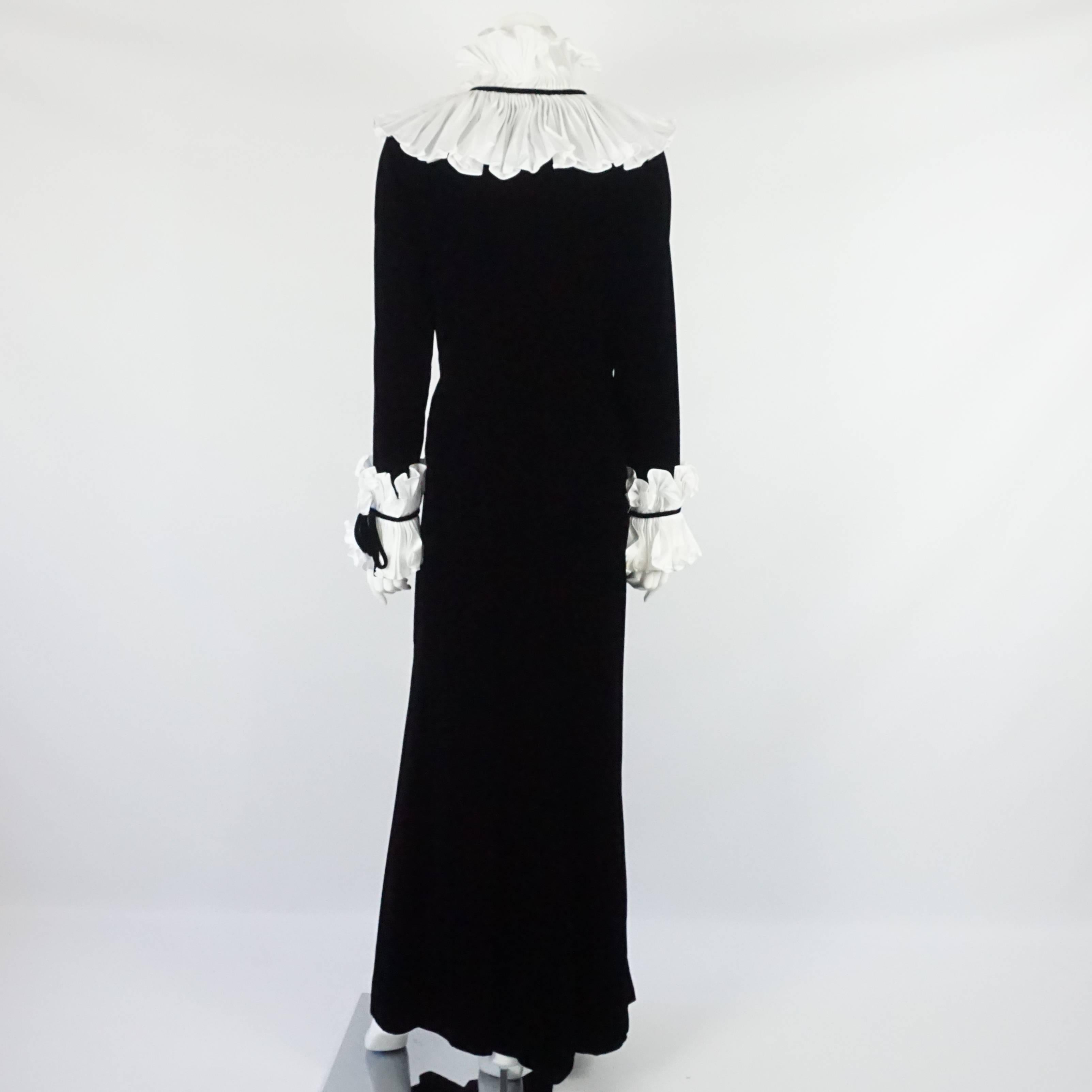 Women's Oscar de la Renta Black and White Velvet and Silk Taffeta Gown Sz 12, c1990s