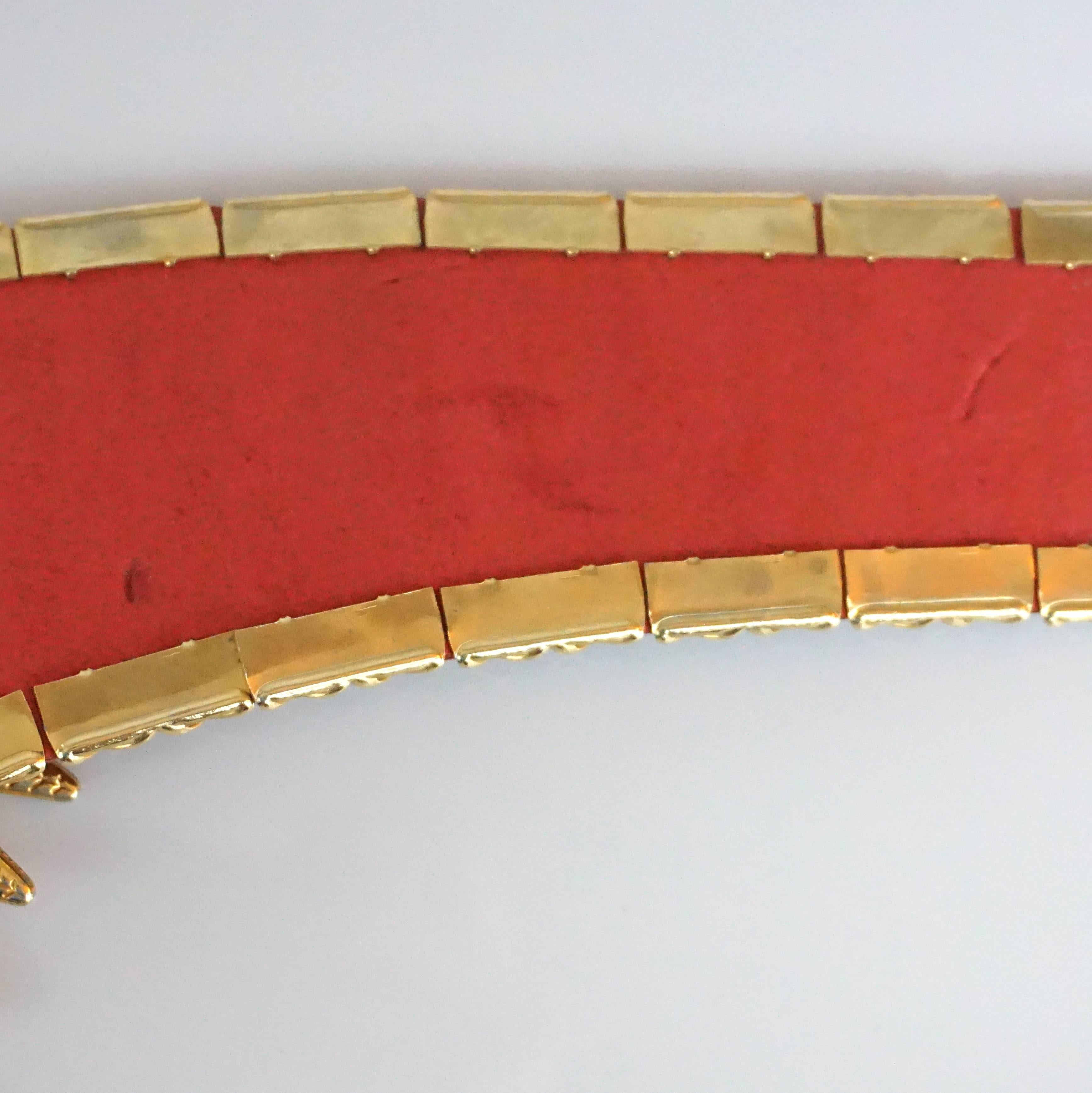 Jose Cotel Red Croc Embossed Belt with Gold Chain and Leaves - 1980's 4