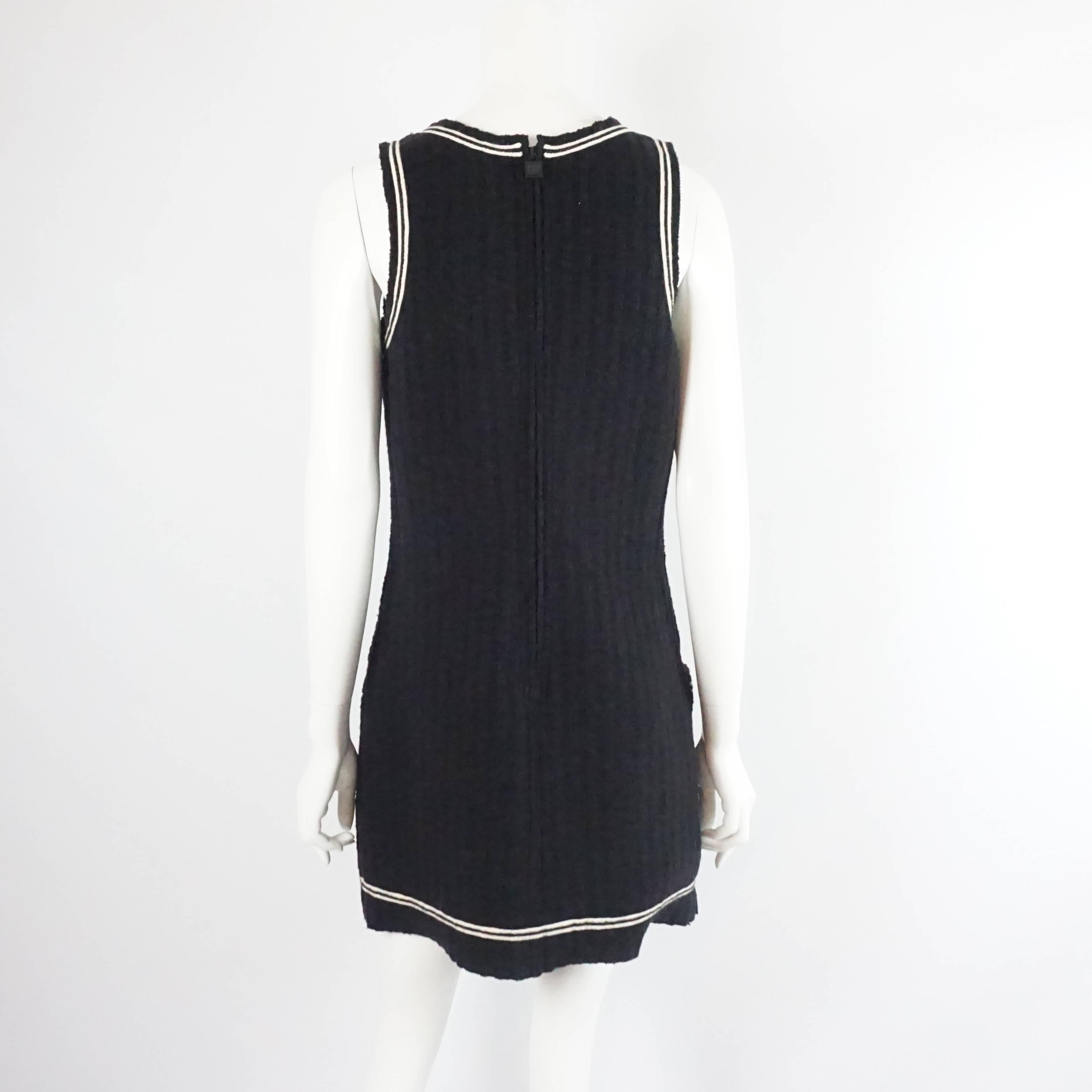 Chanel Black Wool Sleeveless Dress with White Trim - 40  In Excellent Condition In West Palm Beach, FL