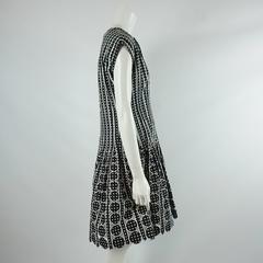 Oscar de la Renta Black and White Polka Dot Pleated Dress - 10