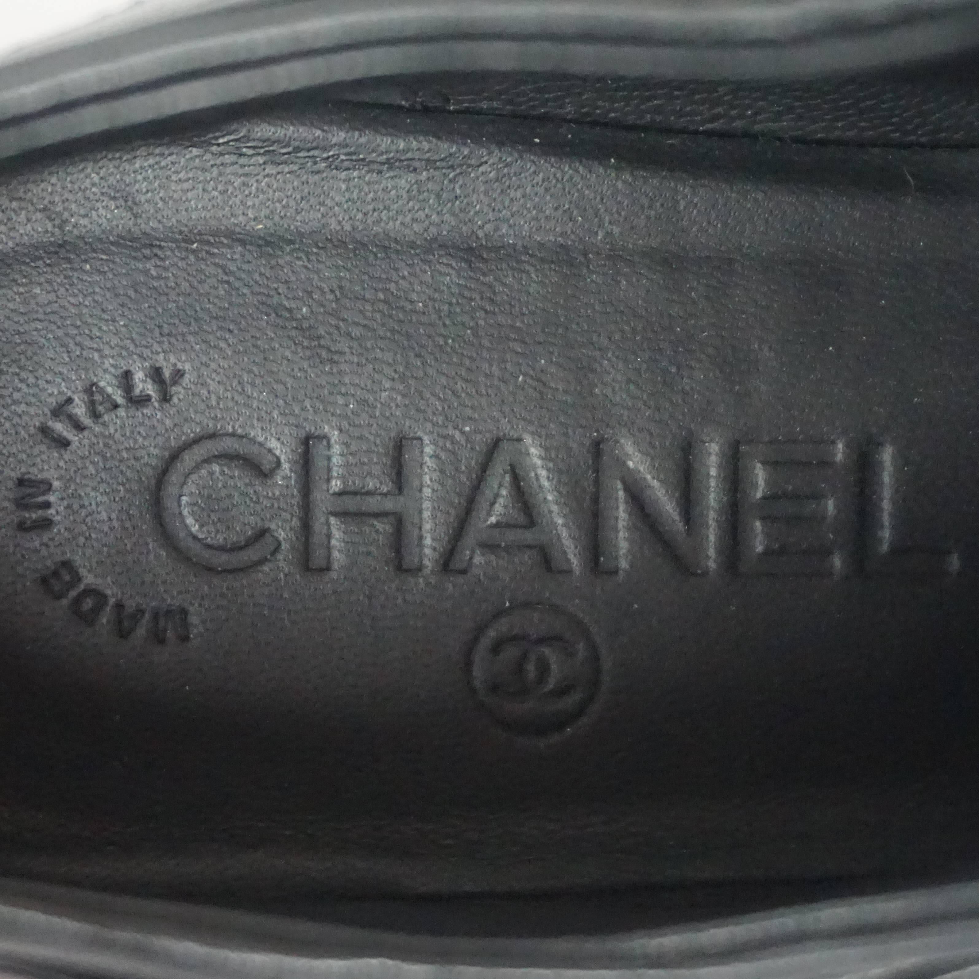 Chanel Black Lambskin and Patent Cap Toe Sneakers - 37.5 3
