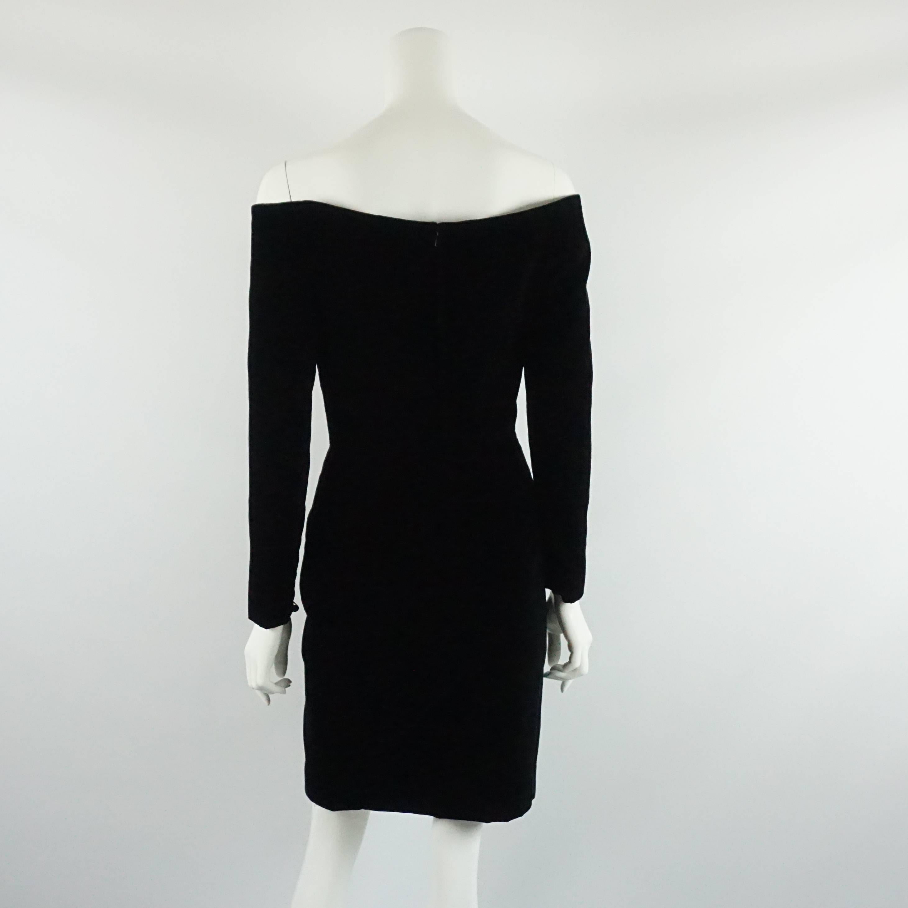 Vicky Tiel Black Velvet Off the Shoulder Long Sleeve Dress - 40 - 1980's In Excellent Condition In West Palm Beach, FL