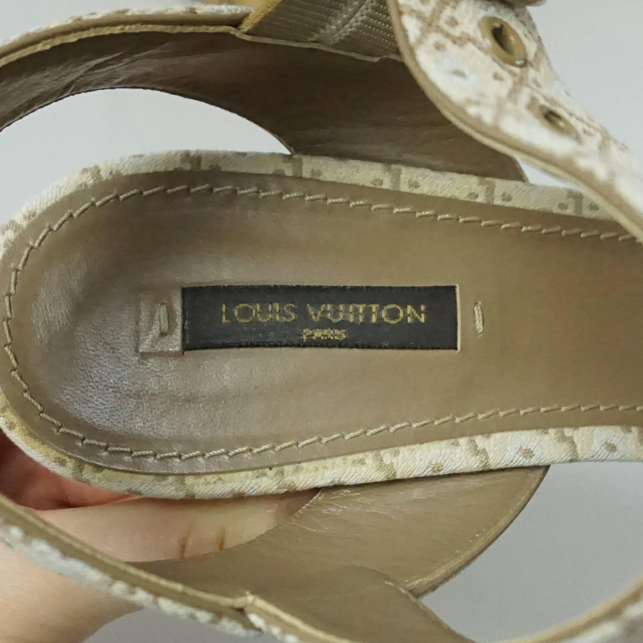 Women's Louis Vuitton Beige Printed Cork Wedges with Ankle Strap - 41 For Sale