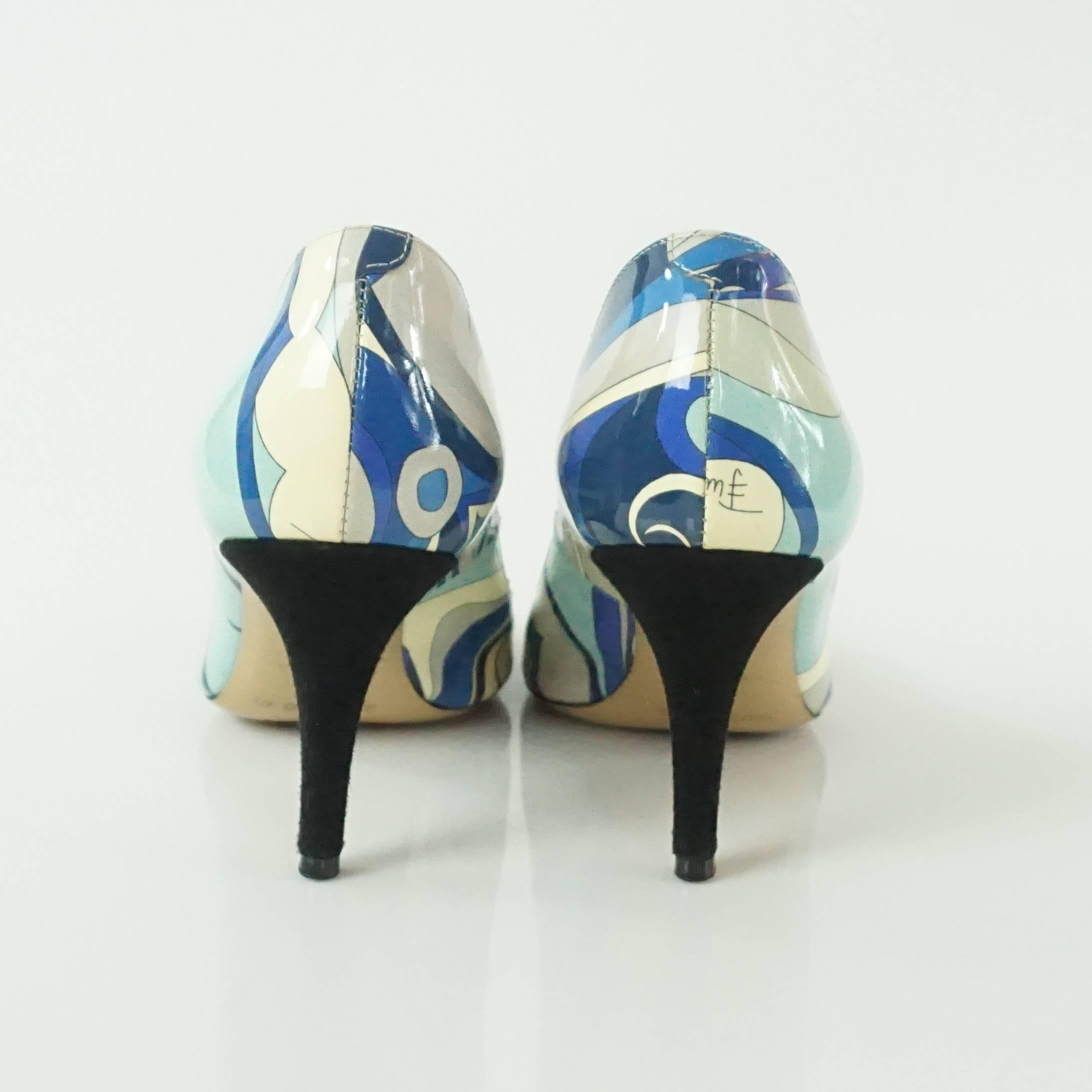 Emilio Pucci Blue Print Patent Peeptoe - 36 In Good Condition In West Palm Beach, FL