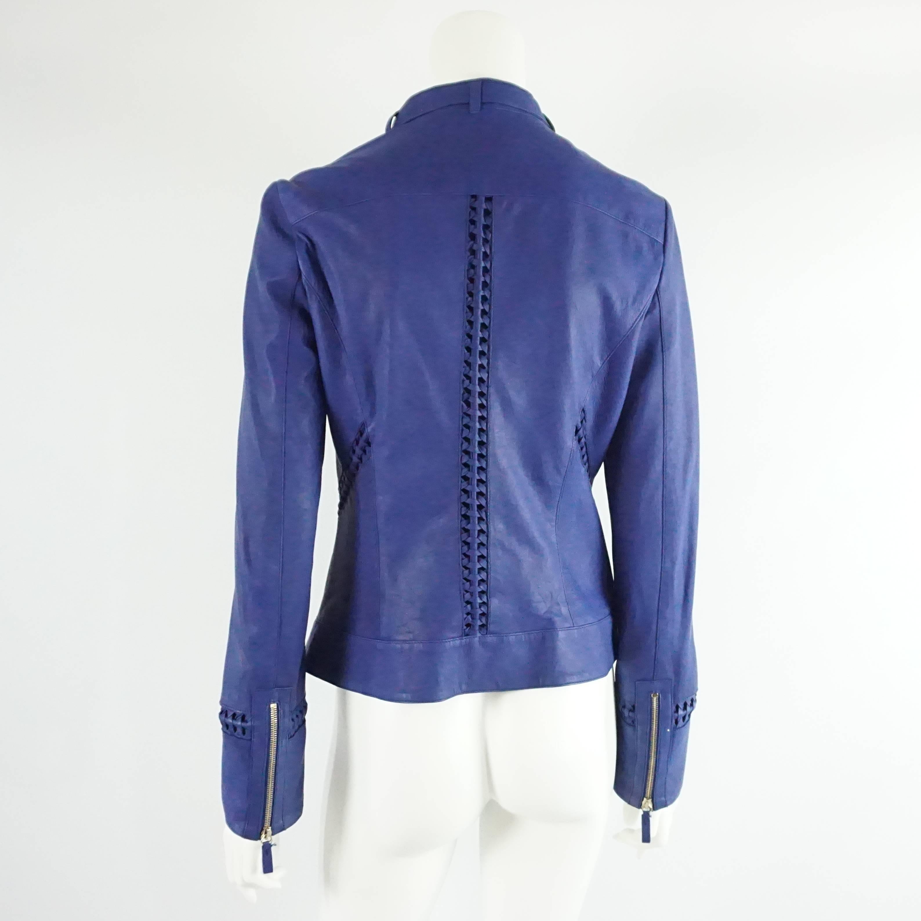 Roberto Cavalli Blue Leather with Front Zip and Braided Detail - 44 In Good Condition In West Palm Beach, FL