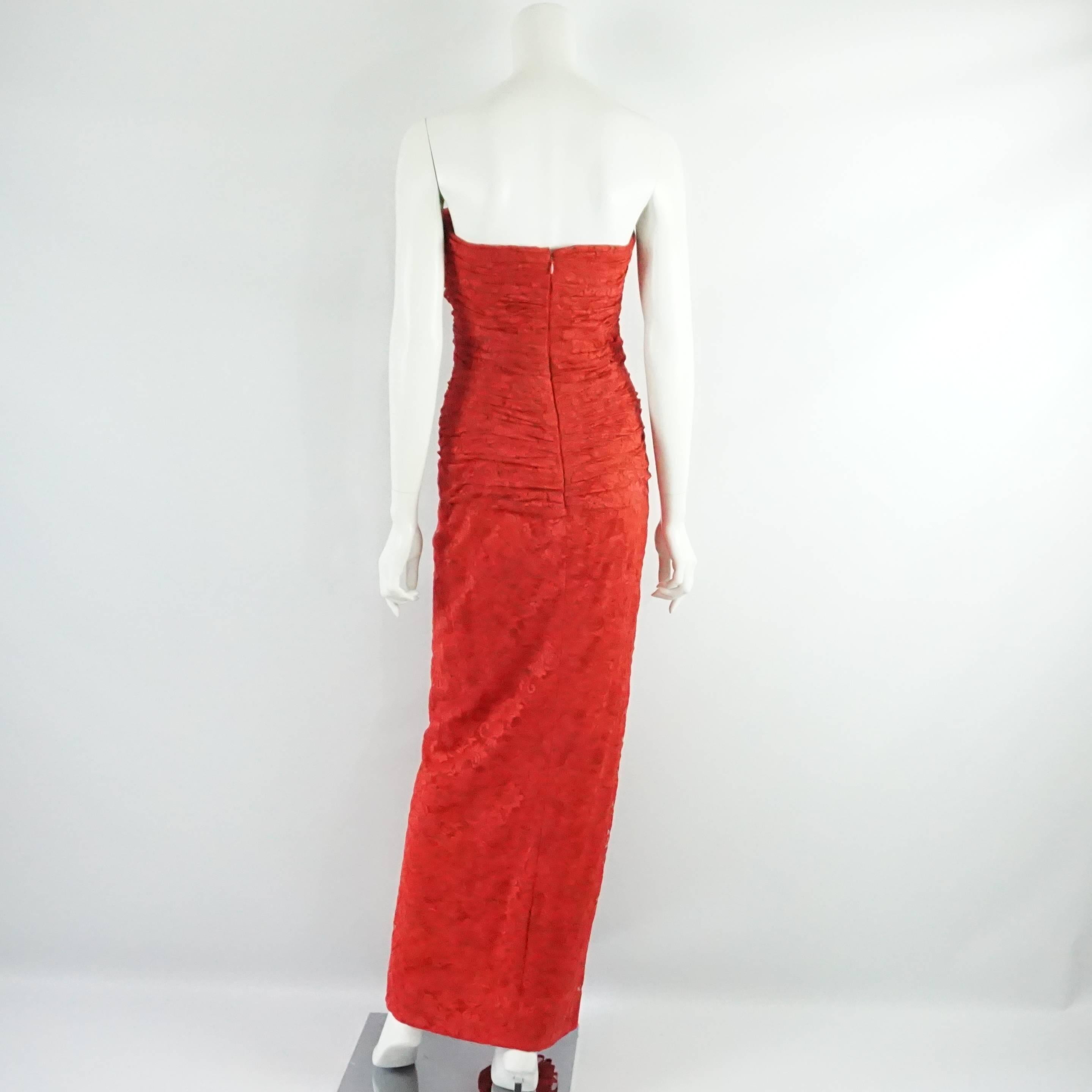 Mark Zunino Red Lace Strapless Gown - S In Excellent Condition In West Palm Beach, FL