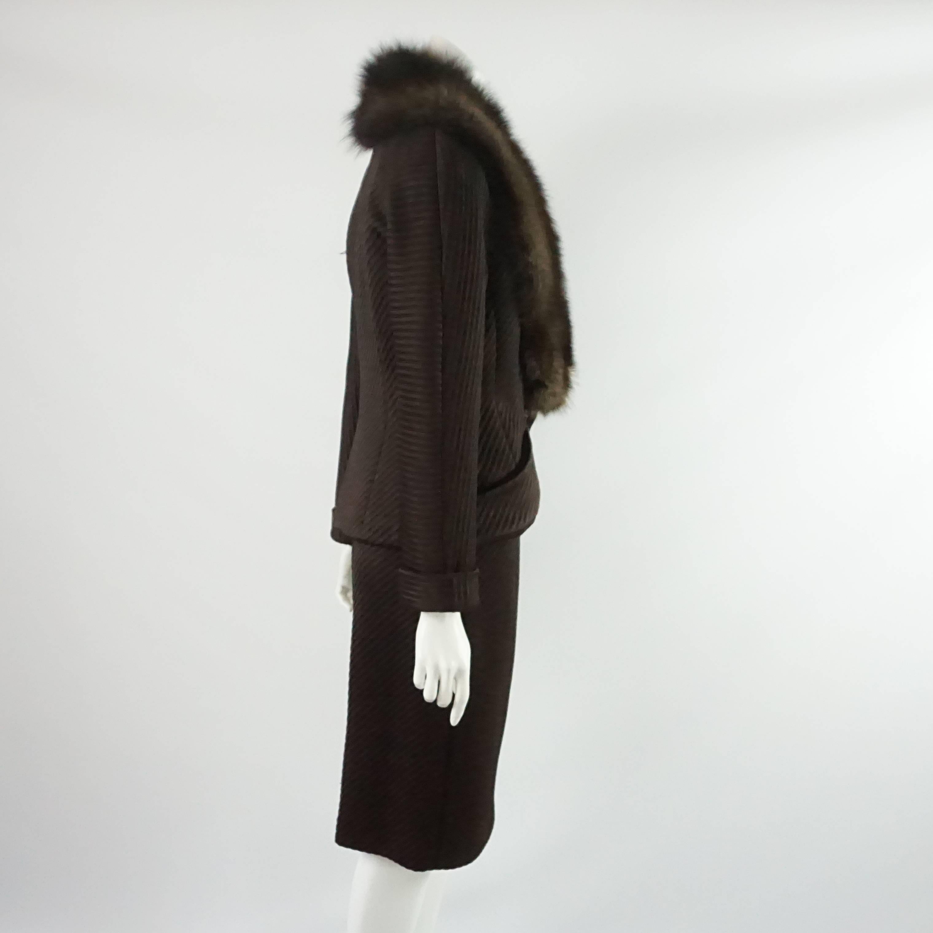 suit with fur collar