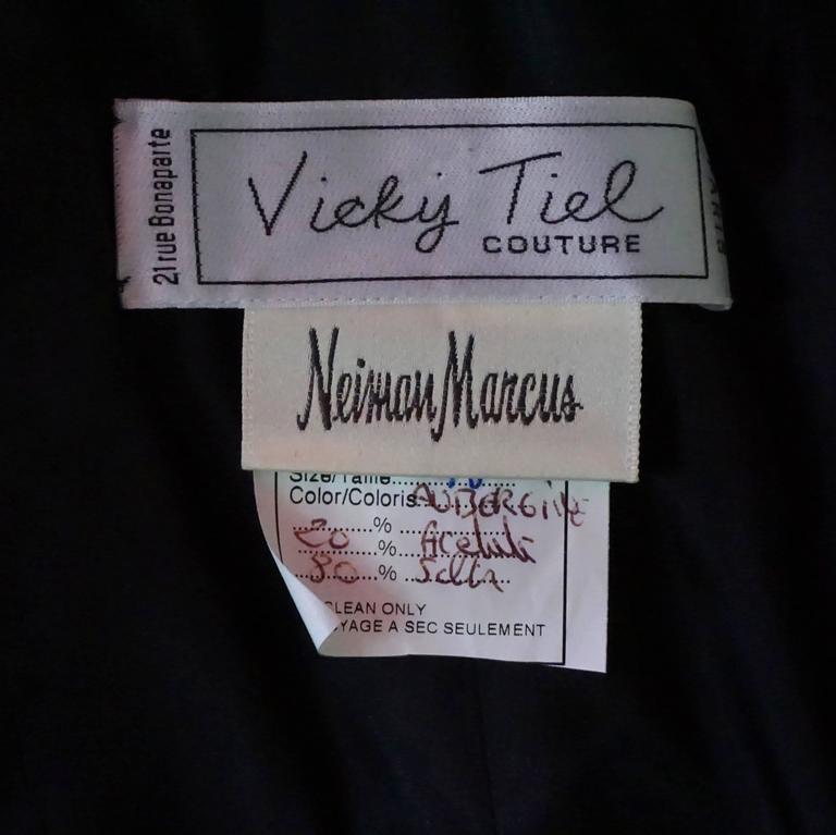 Vicky Tiel Eggplant Pleated Taffeta and Lace Dress - 46 - 1980's  In Excellent Condition For Sale In Palm Beach, FL