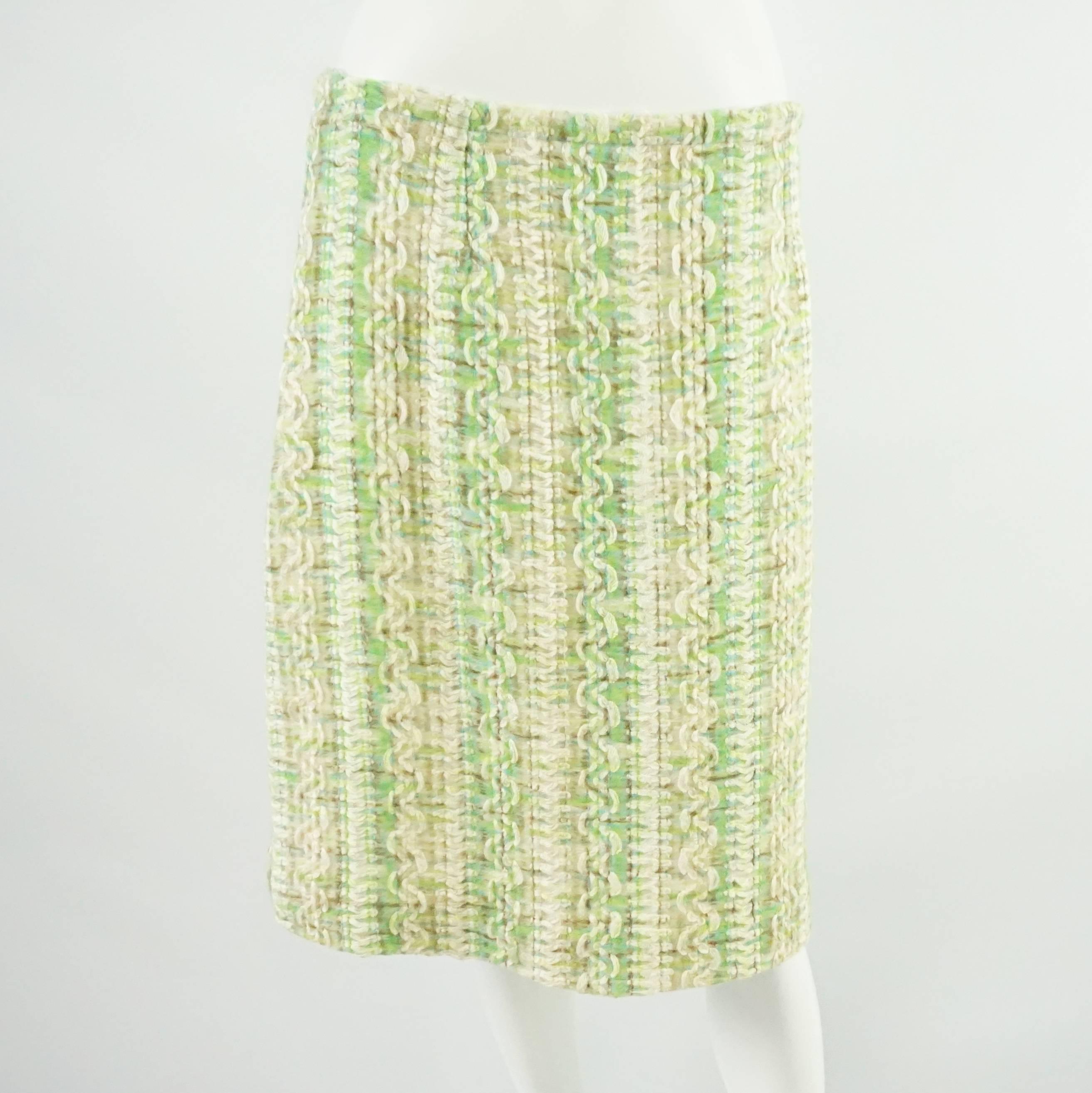 Beige Bill Blass 1980’s Vintage Green Tweed Skirt Suit - Size 8 For Sale