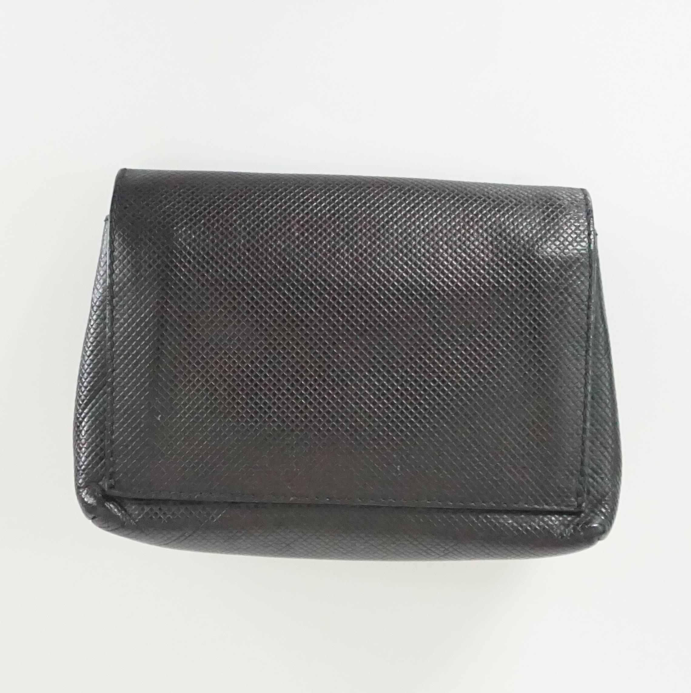 Bottega Veneta Black Embossed Leather Small Clutch with Tassel - 1980's  In Good Condition In West Palm Beach, FL