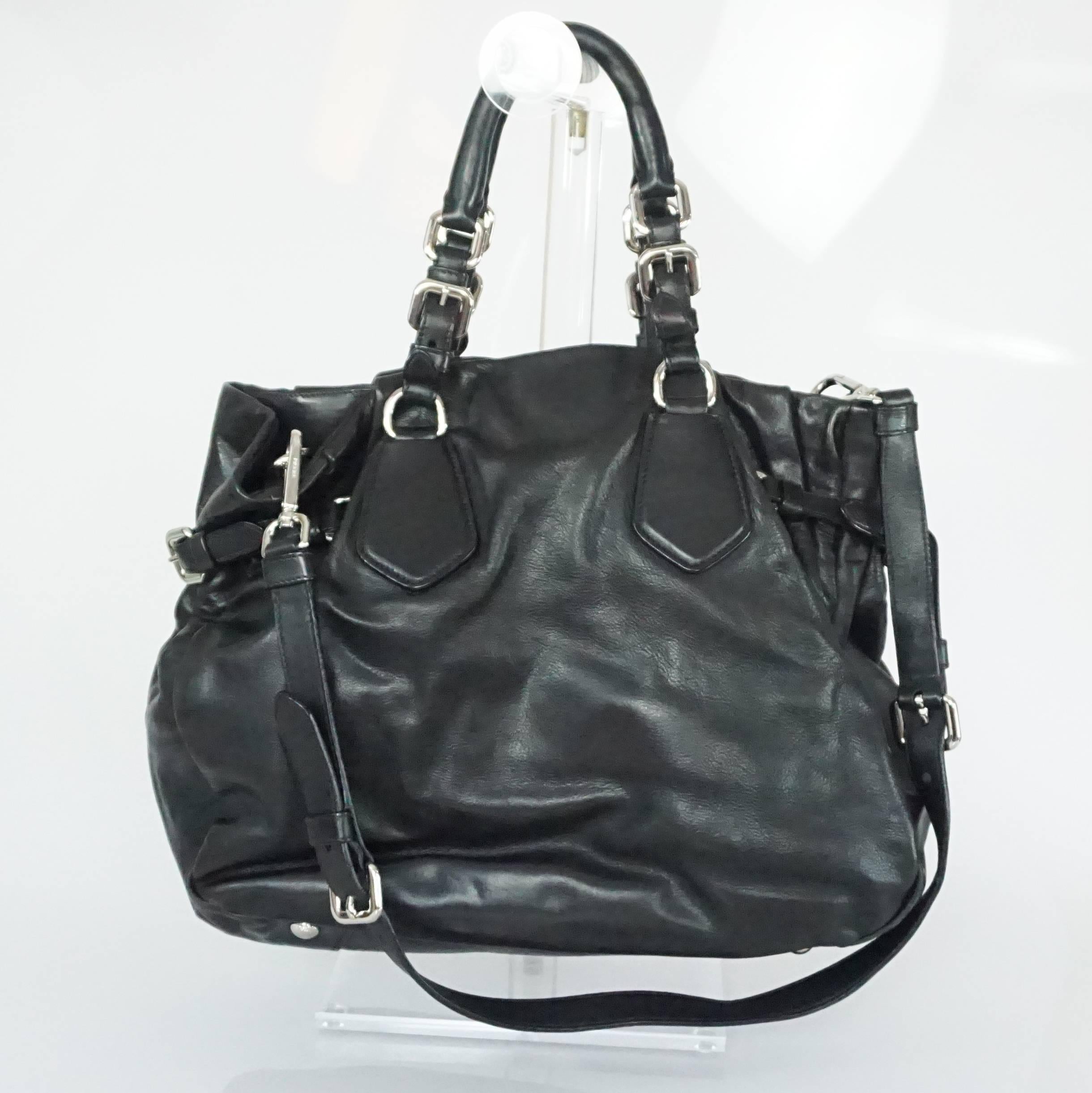 Prada Black Leather Shoulder Bag with Crossbody Strap and Charm - SHW - In Excellent Condition In West Palm Beach, FL