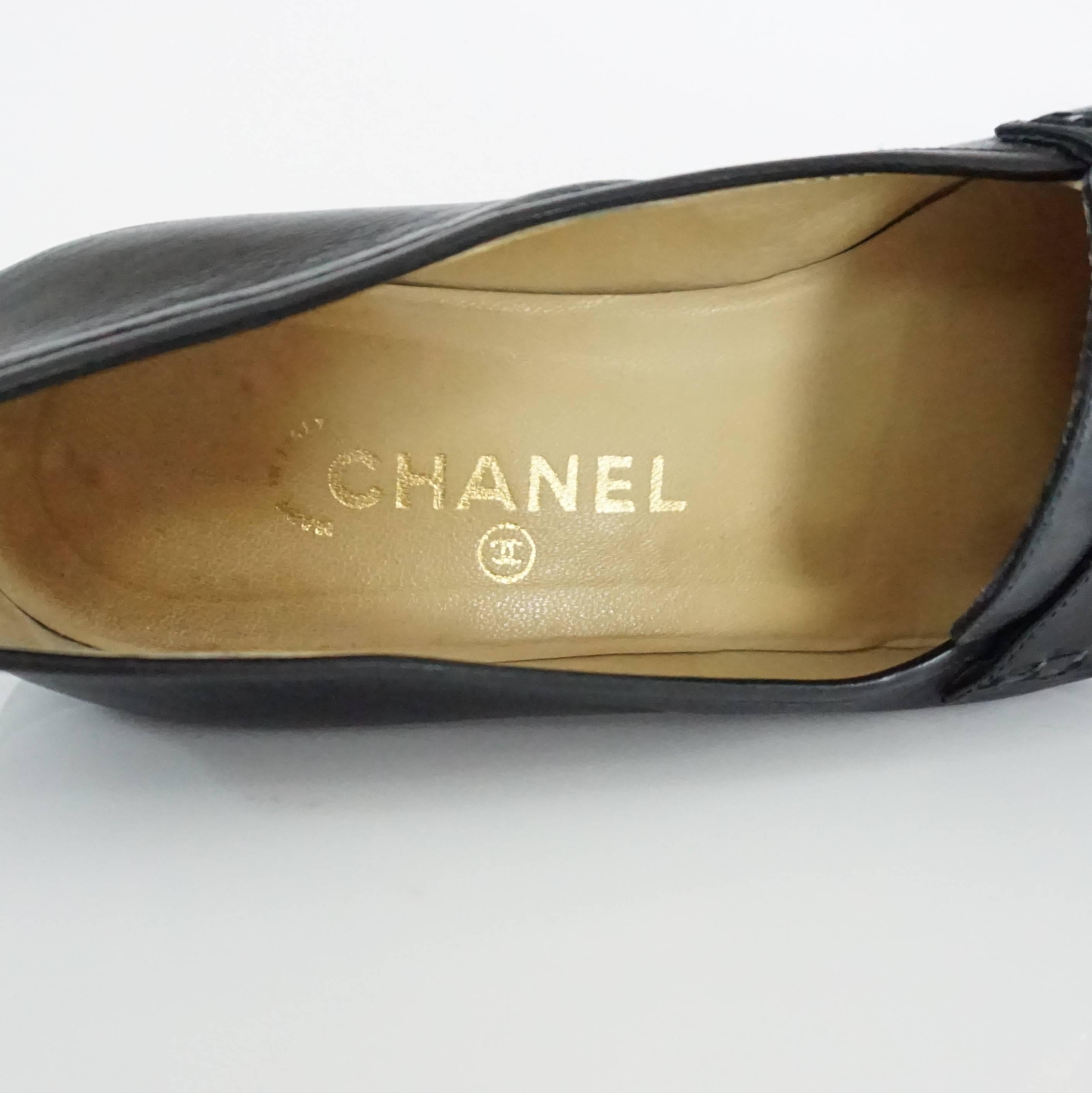 Women's or Men's Chanel Black Leather Loafers with 
