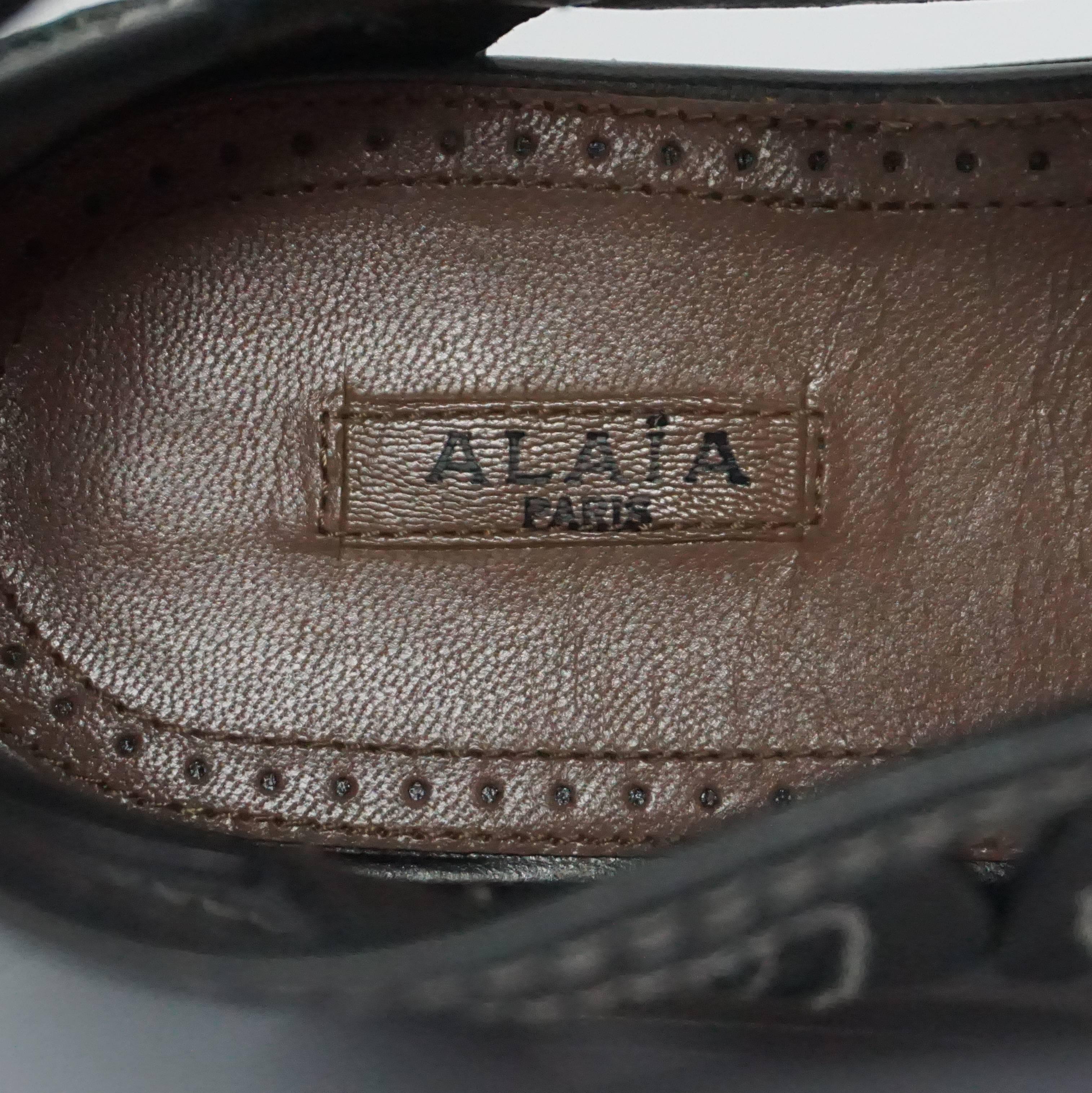 Alaia Gunmetal Leather Gladiator Shoes - 37.5  In Good Condition In West Palm Beach, FL
