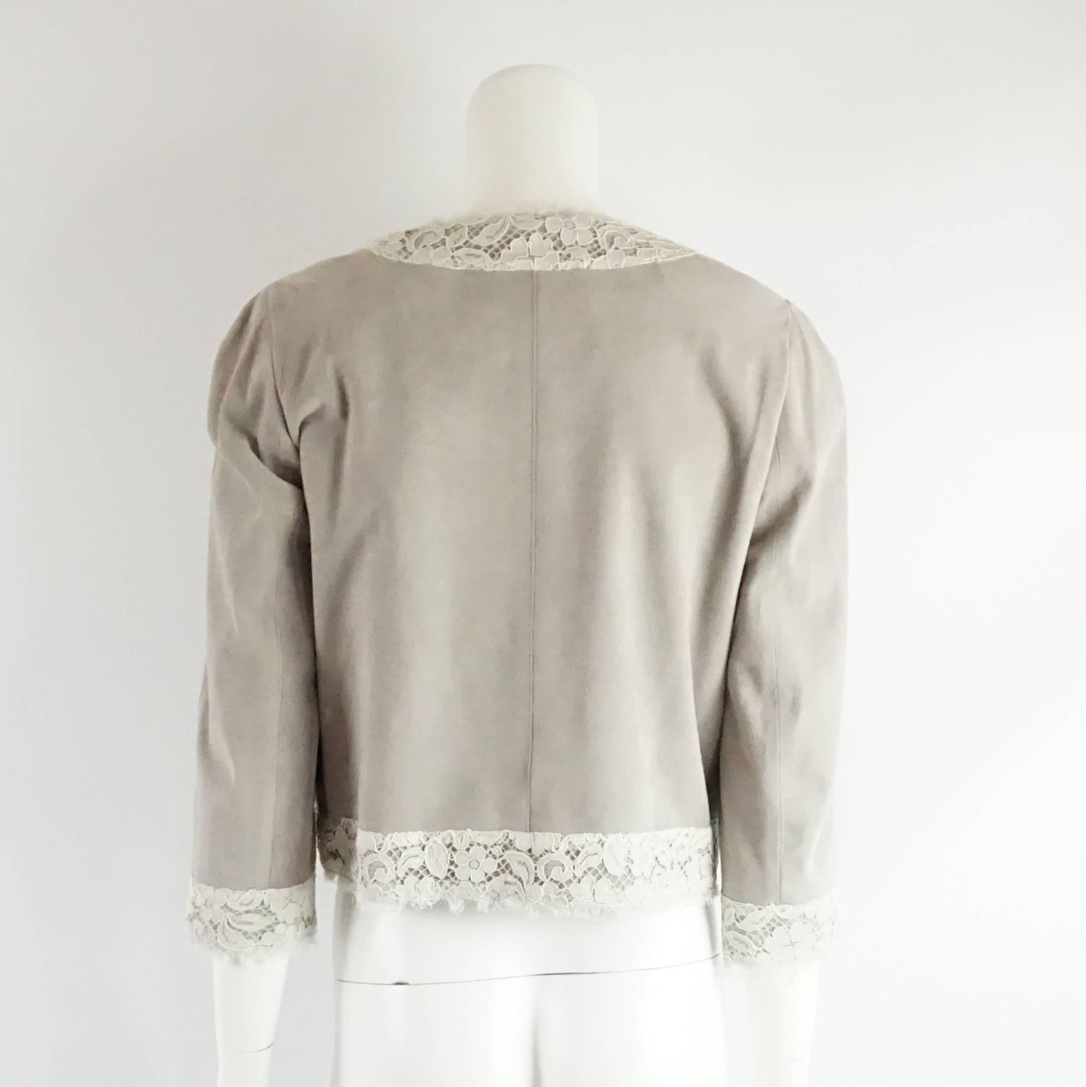 Gris Dolce & Gabbana Veste en daim gris avec bordures en dentelle ivoire - Taille 42 Circa 2000 en vente