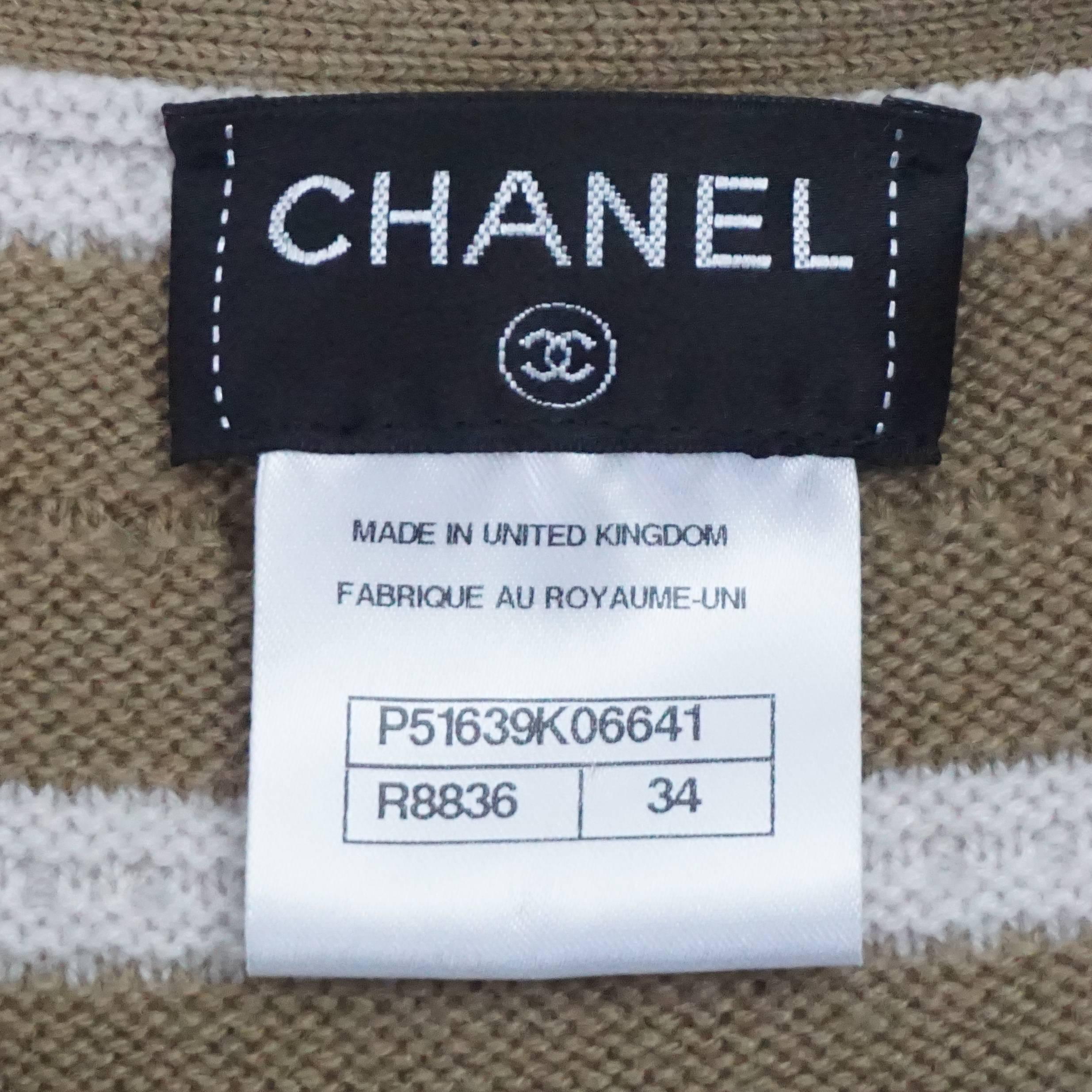 Chanel Runway Camel and Ivory Cashmere Sweater Dress with Top - 34 - 2015 In Excellent Condition In West Palm Beach, FL