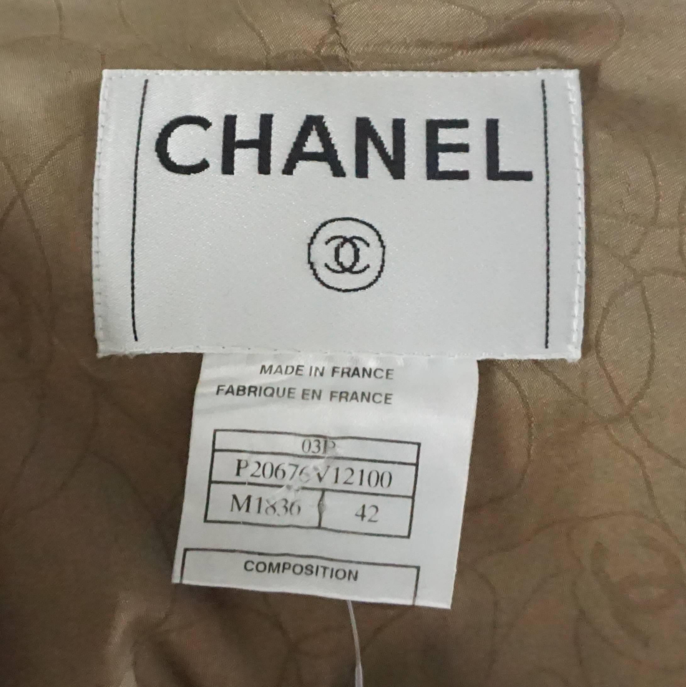 Chanel Brown and Pink Tweed Jacket with 4 Pockets - 42 1