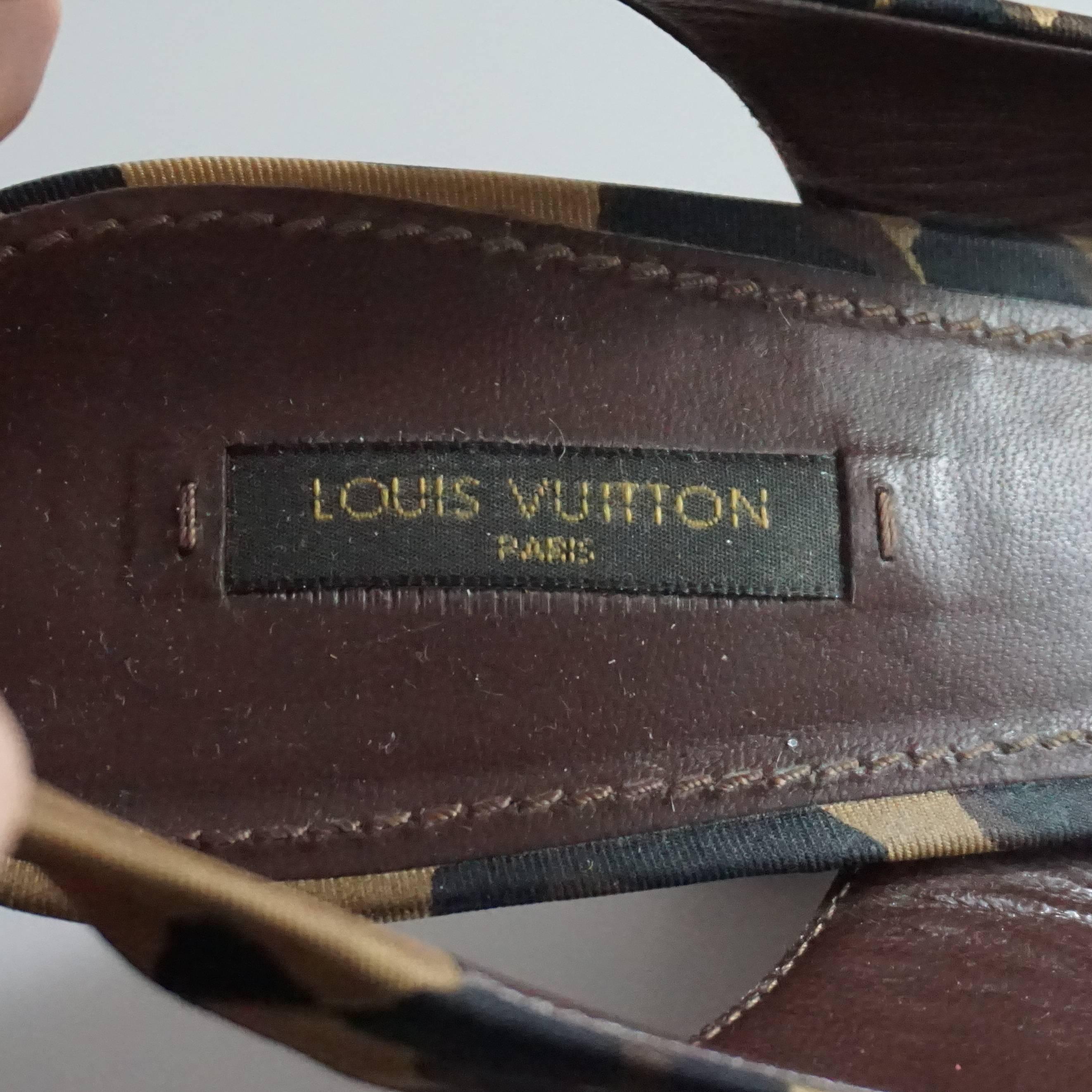 Louis Vuitton Animal Print Satin Wedges - 41 In Good Condition In West Palm Beach, FL