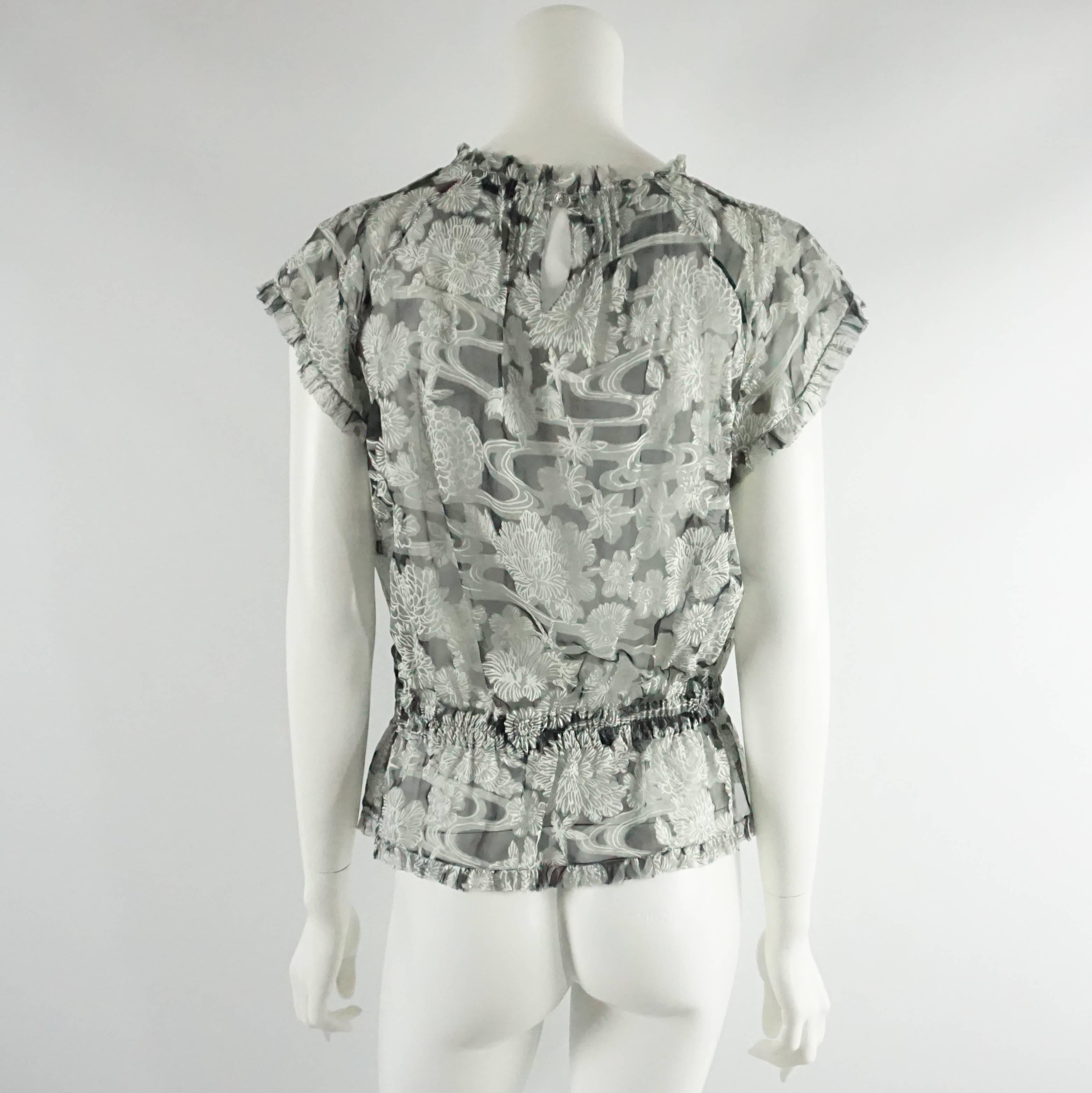Chanel Gray Floral Silk Chiffon Top and Shawl - 40 In Excellent Condition In West Palm Beach, FL