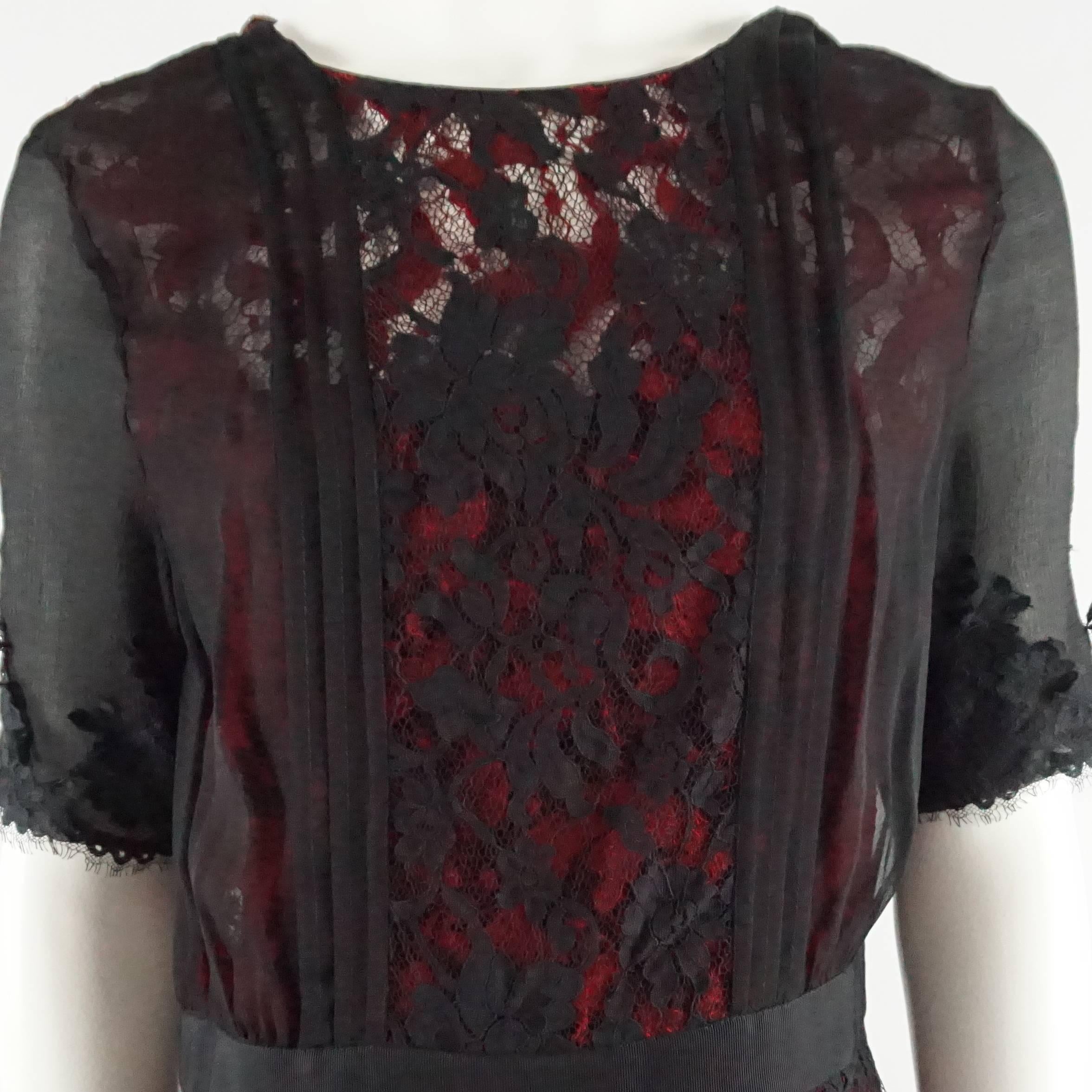Oscar de la Renta Black and Red Silk Chiffon Dress with Lace - 10 - NWT In New Condition For Sale In West Palm Beach, FL