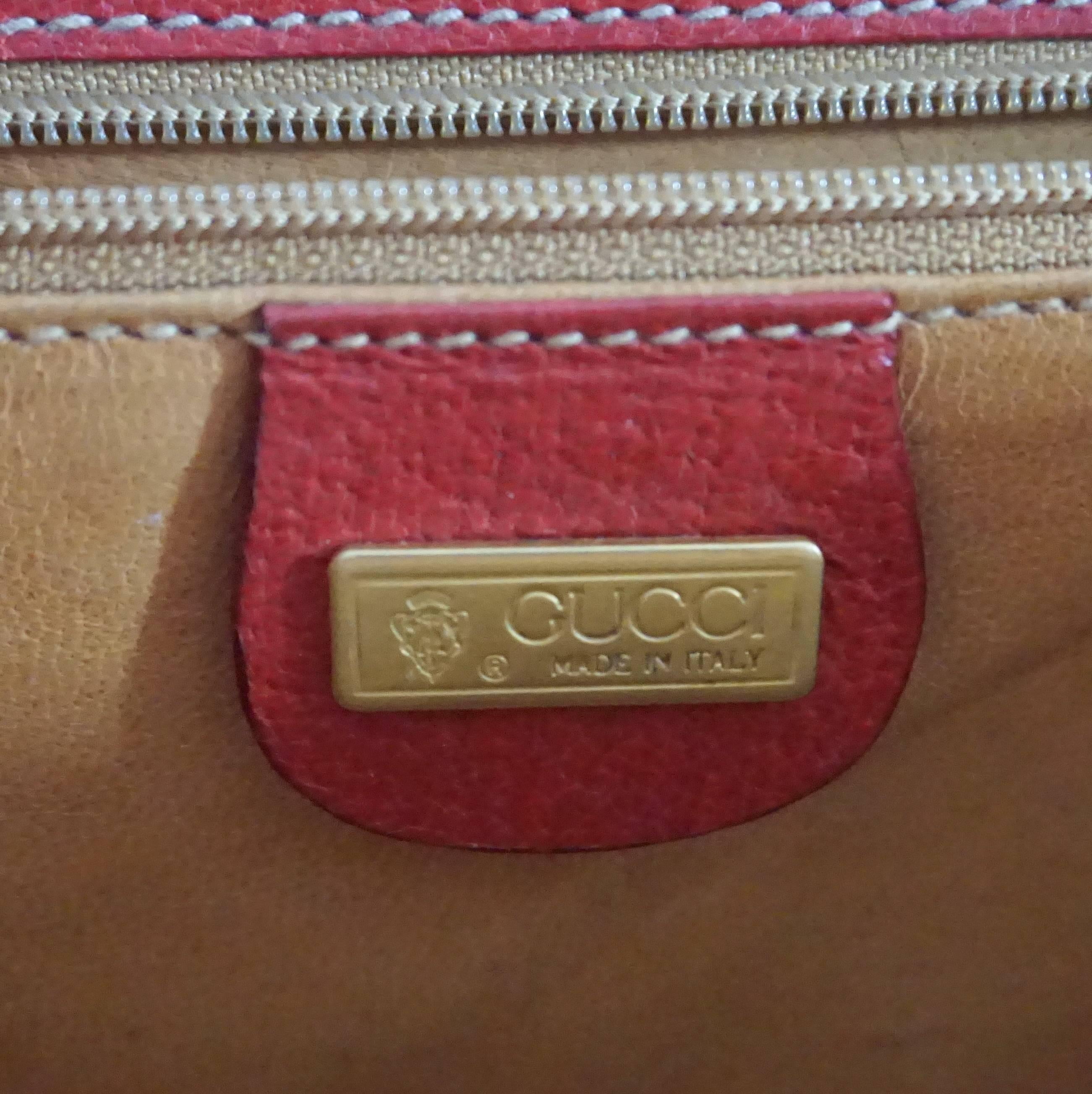 Women's Gucci Red Leather Vintage Shoulder Bag - 1980's 