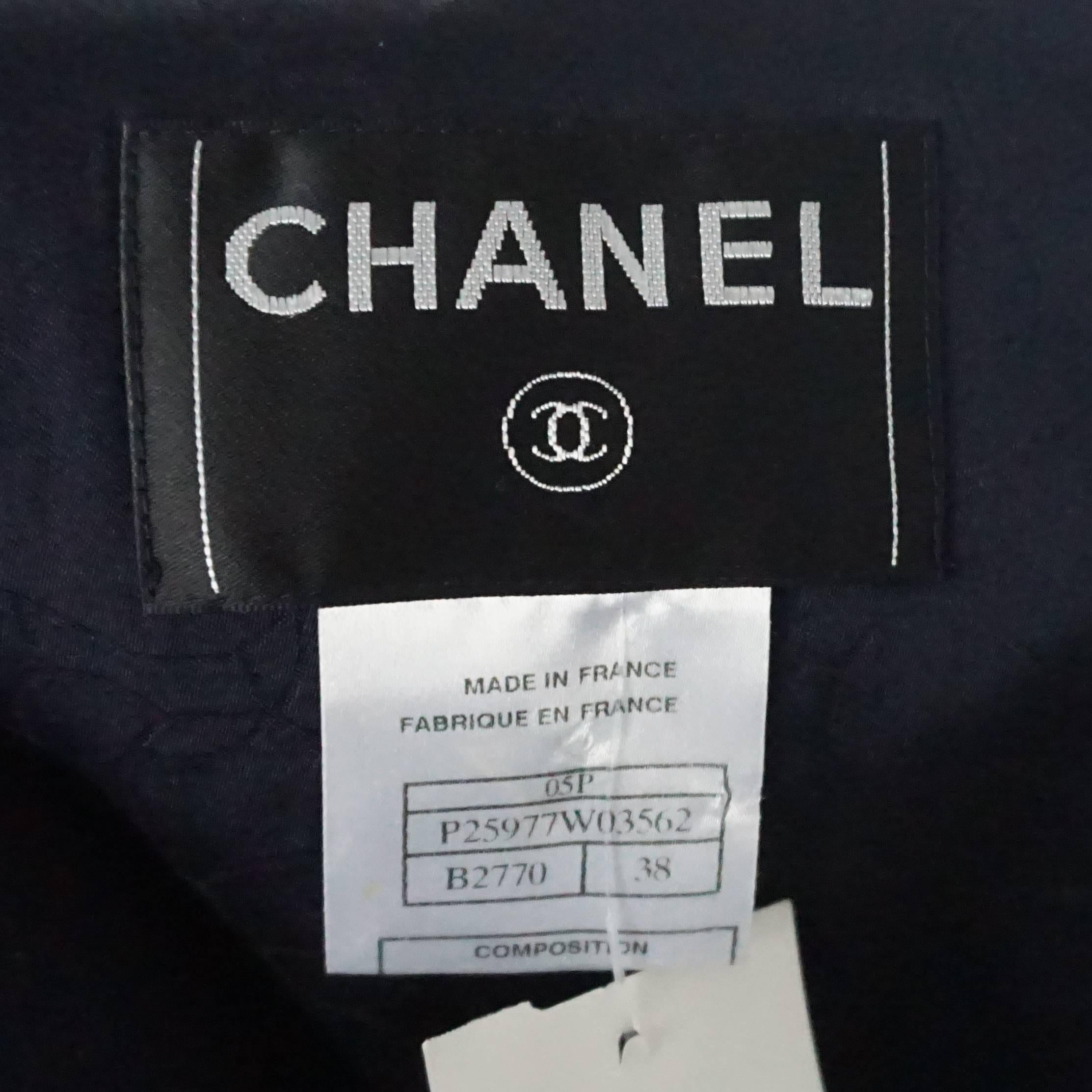 Black Chanel Runway Spring 2005 Multi Blue Tweed Jacket with plunging neckline-Sz 38 For Sale