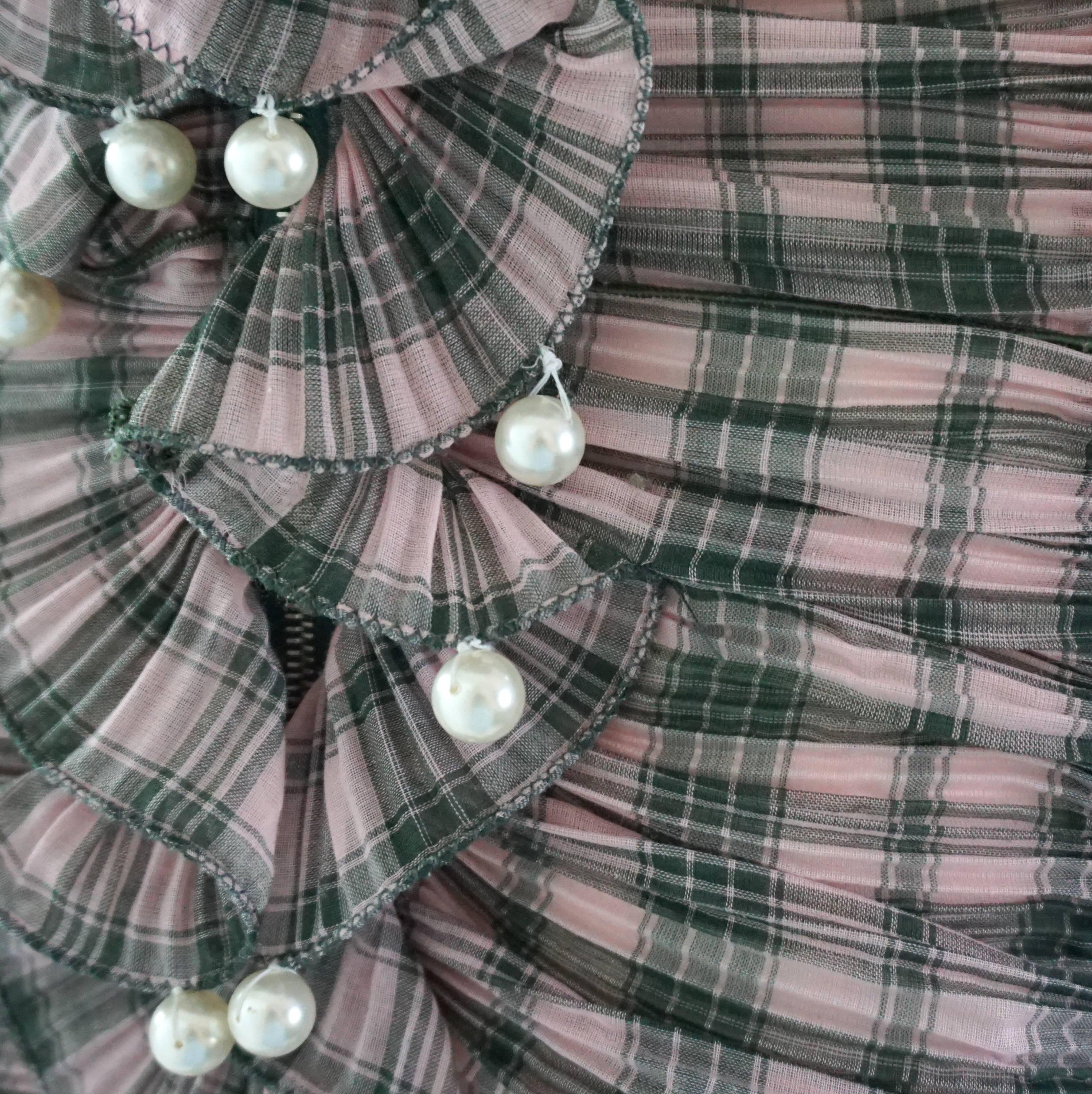 Marc Jacobs Pink Plaid Pleated Ruched Dress with Pearls - 4 In New Condition In West Palm Beach, FL
