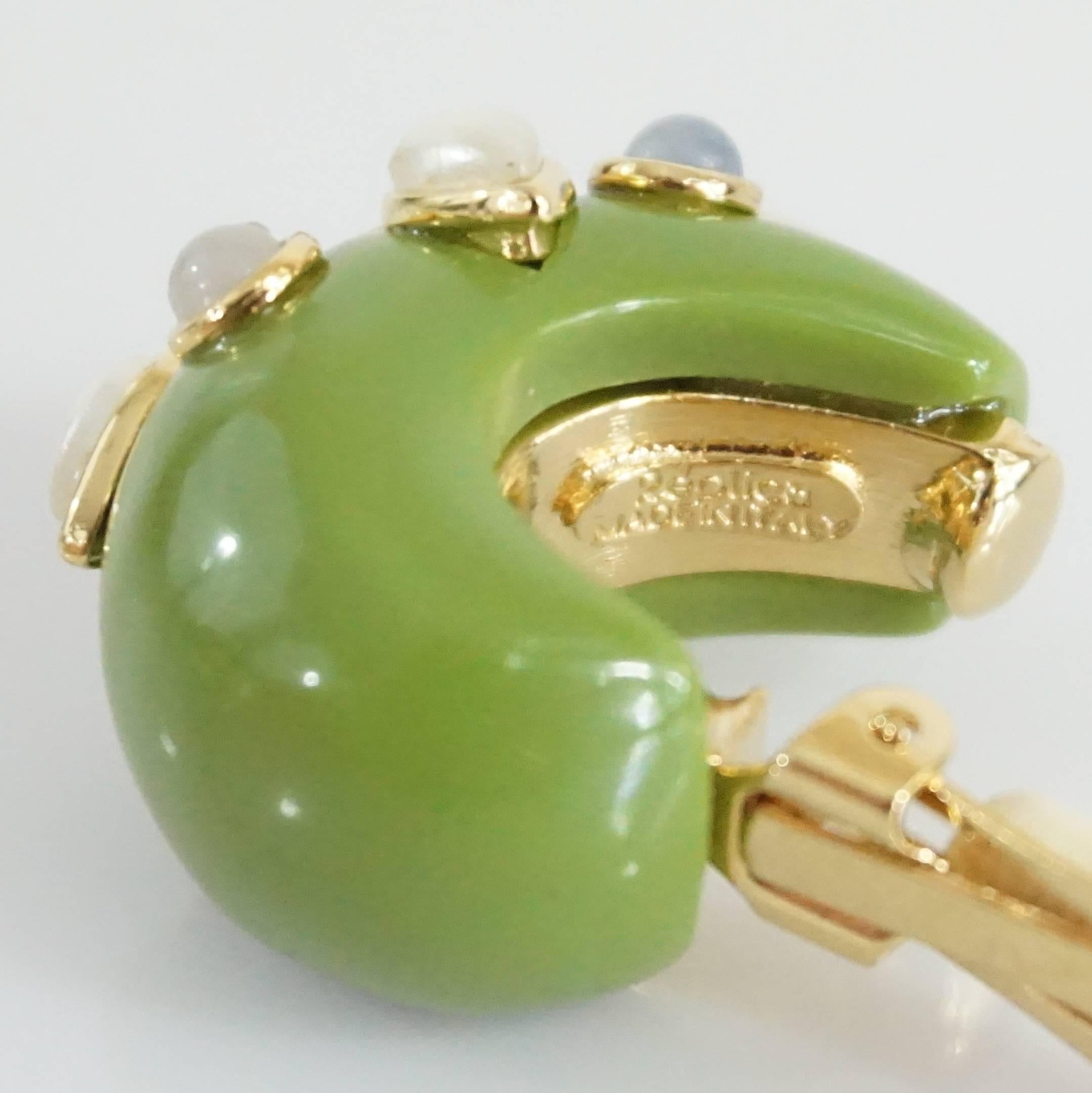 Replica Green with Gold Detailing and Faux Pearl / Orange Beads Clip Earrings In Excellent Condition In West Palm Beach, FL