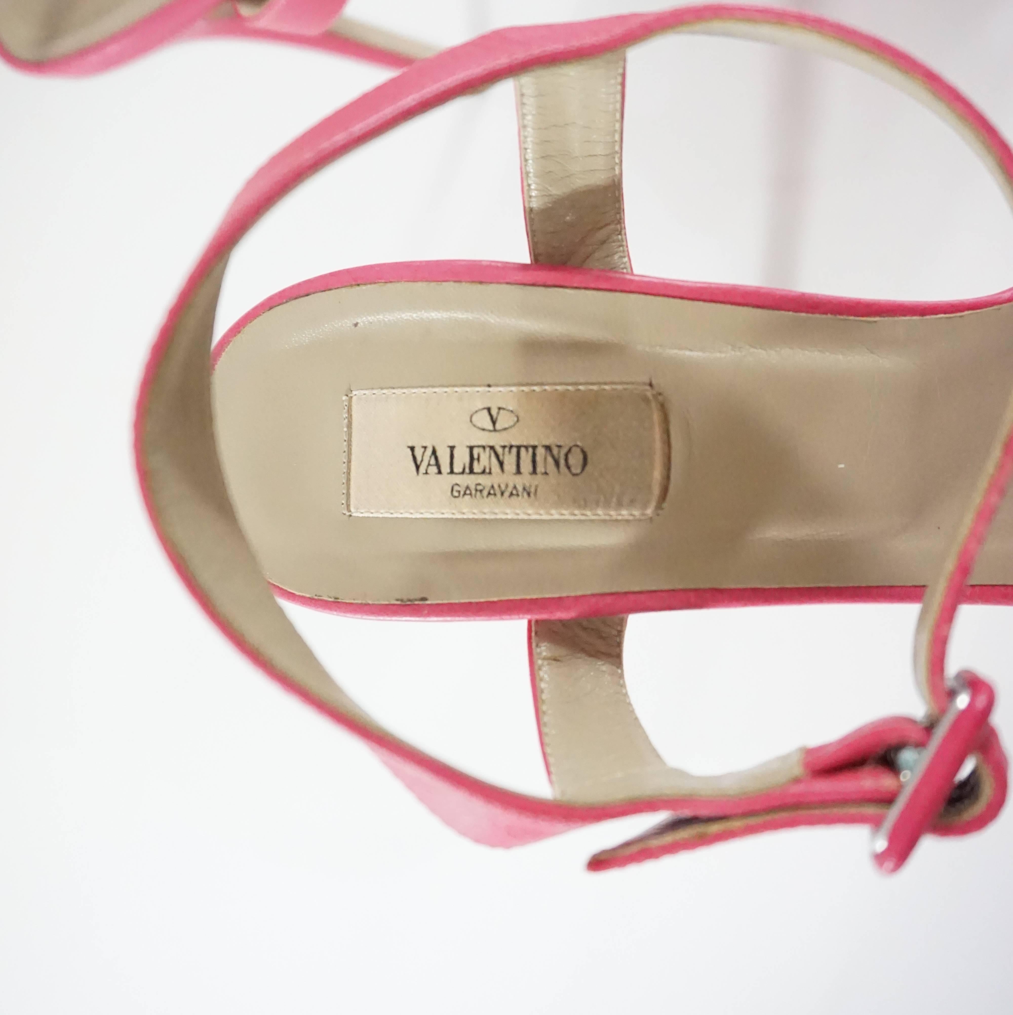 Valentino Pink Leather Bow Heels - 41 In Good Condition For Sale In West Palm Beach, FL