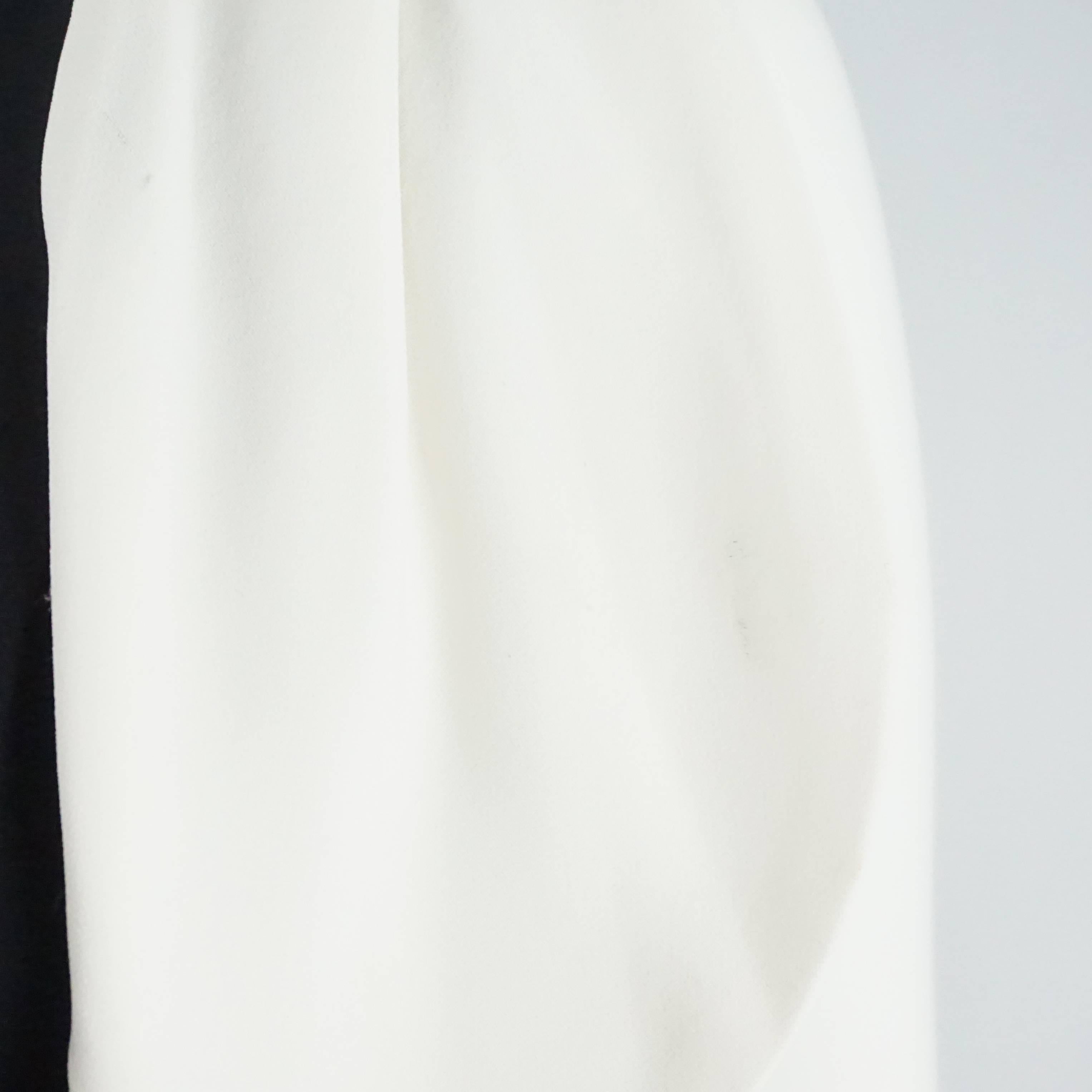Valentino Black and Ivory Sleeveless Bow Dress - 10 5