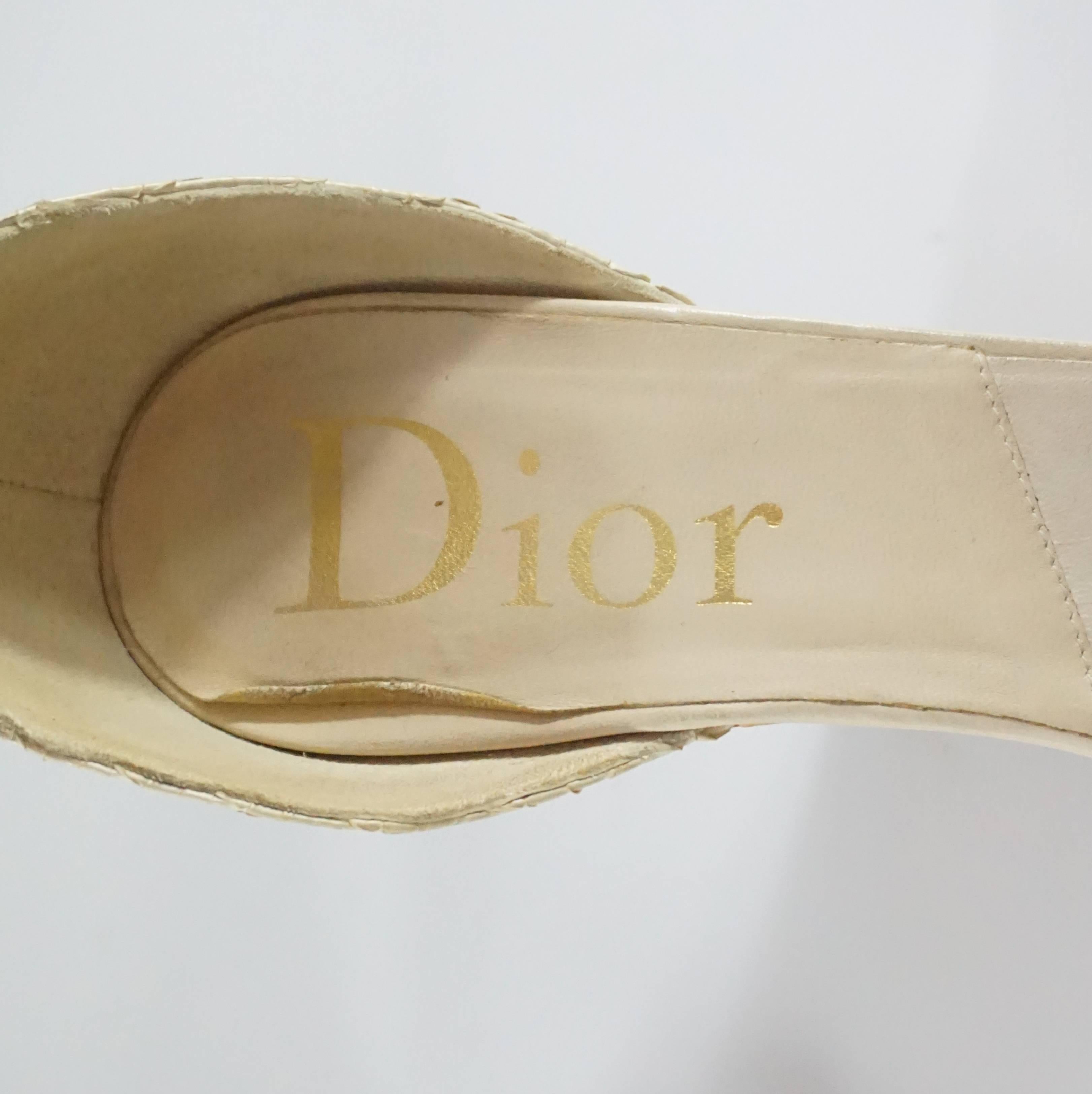 Christian Dior Beige Cork Wedges with Ankle Straps - 42 In Good Condition For Sale In West Palm Beach, FL