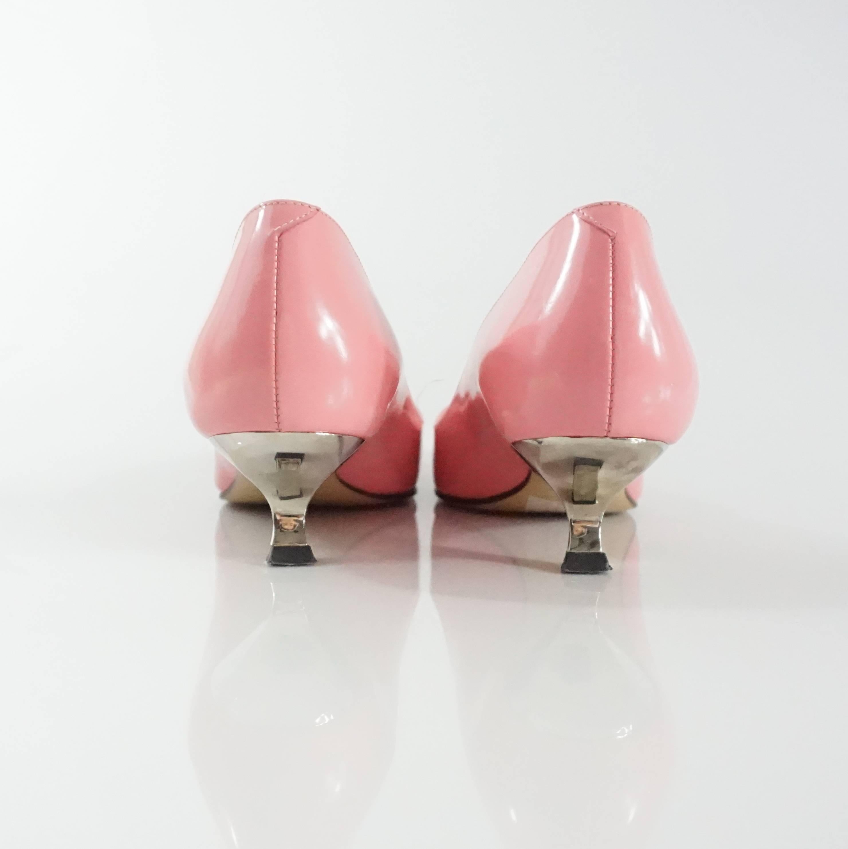 Brown Roger Vivier Pink Leather Flats with Silver Heel - 37 For Sale