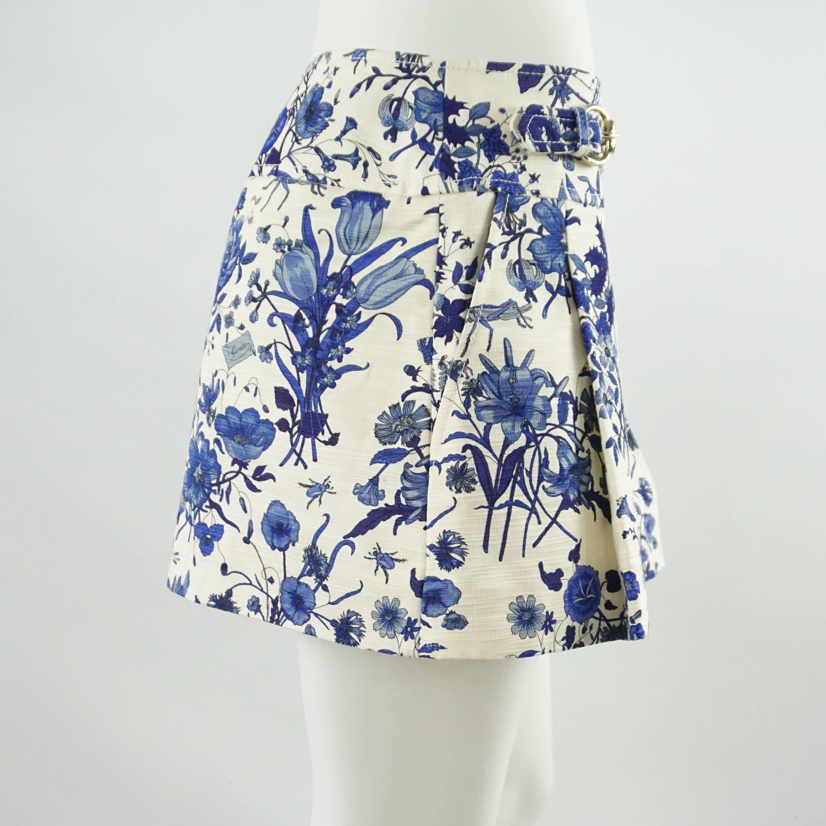 Gucci Blue Floral Print Mini Skirt - 42 For Sale at 1stDibs