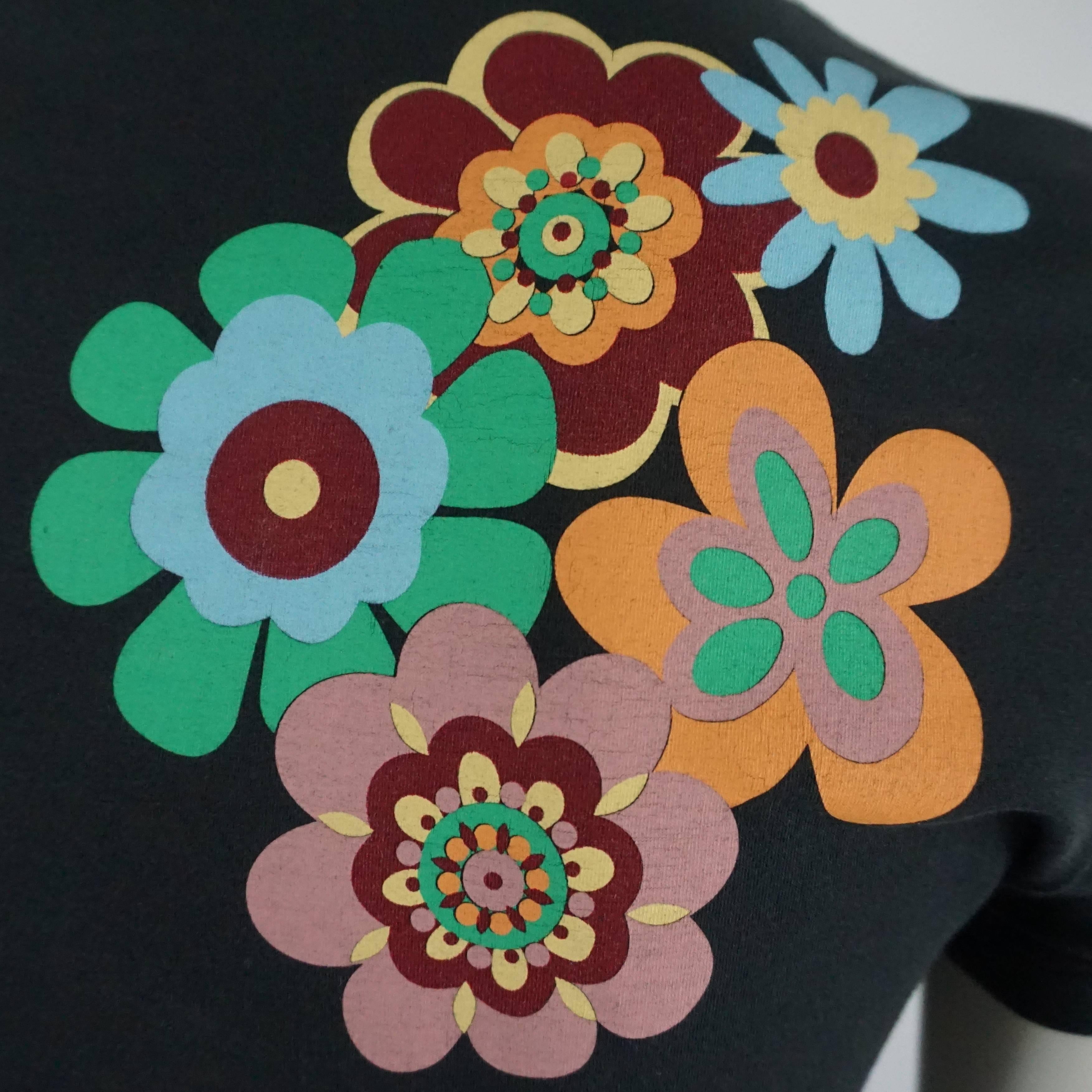 Moschino Jeans Black Cotton and Floral Painted and Beaded Vintage T-Shirt - 10 In Excellent Condition In West Palm Beach, FL