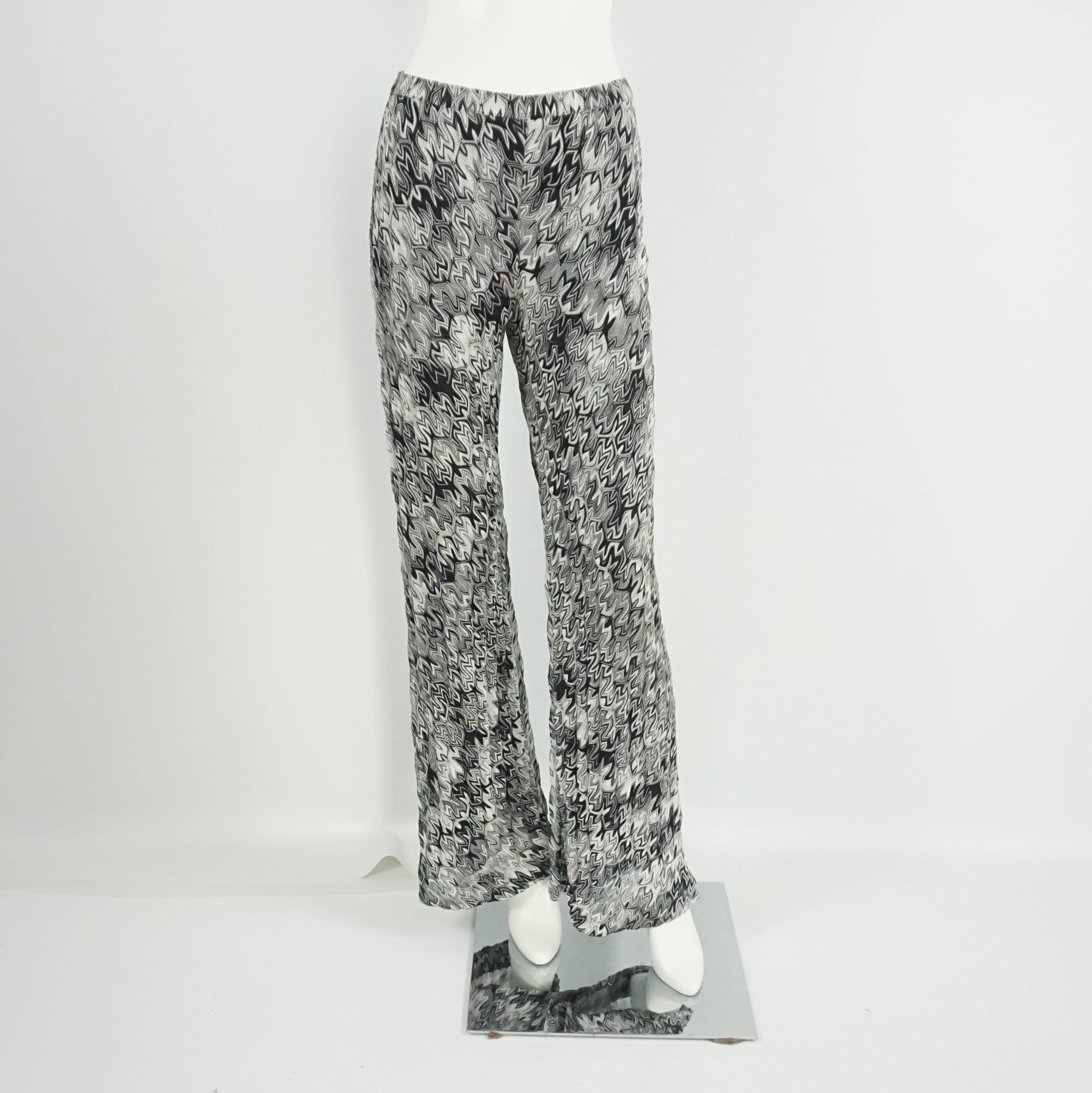 Missoni Black and White Knit Top and Pants Set - 40 In Excellent Condition In West Palm Beach, FL
