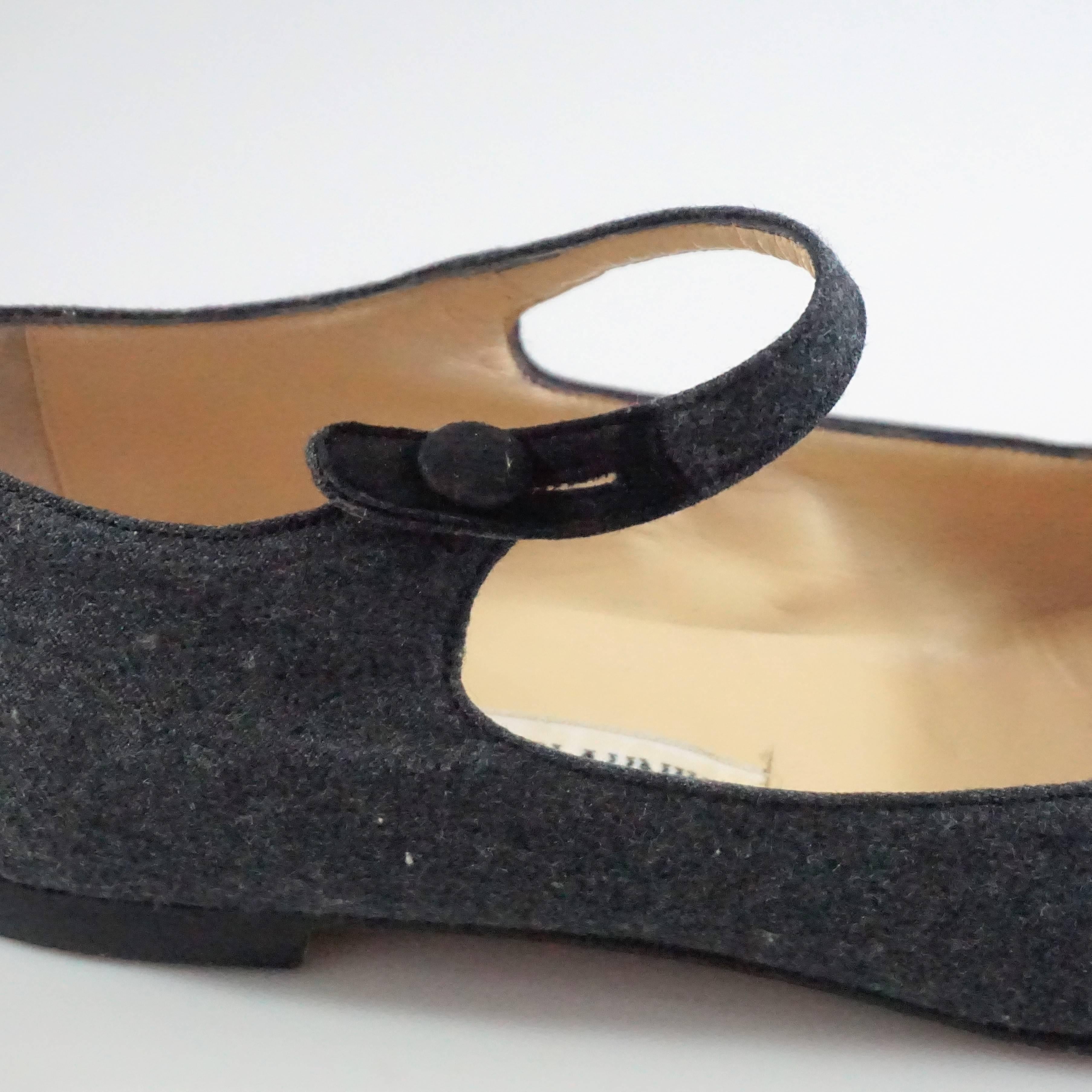 Manolo Blahnik Grey Wool and Black Suede Mary Jane Style Shoes-37.5 For Sale 1