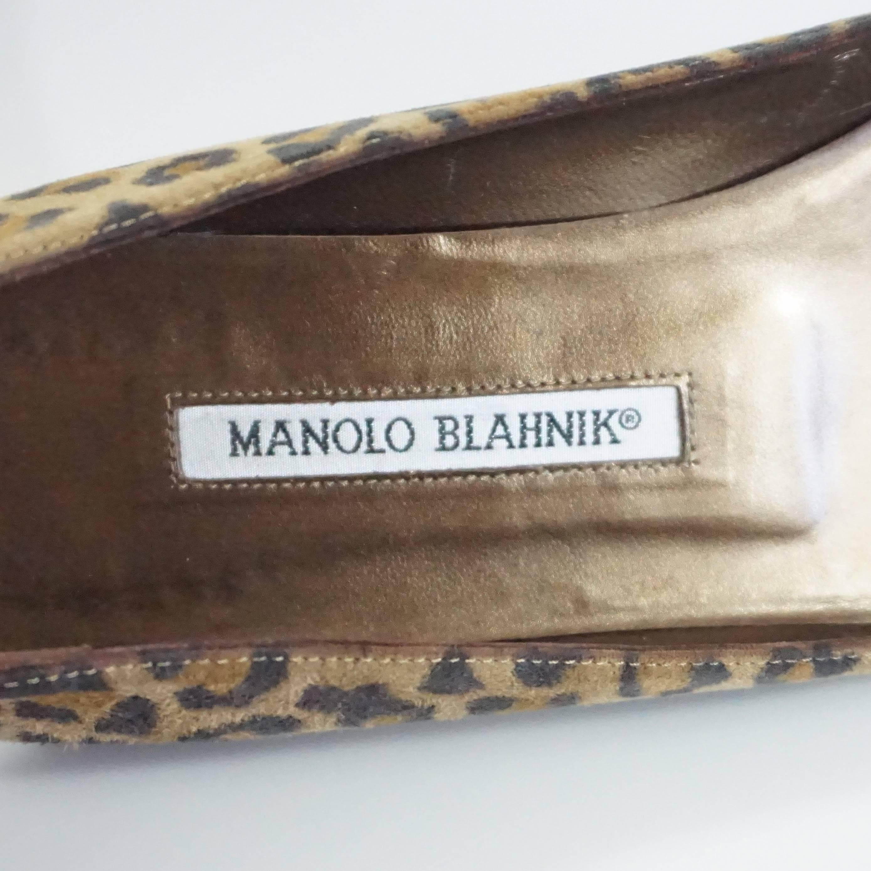 Women's Manolo Blahnik Animal Print Suede Flats - 38.5 For Sale