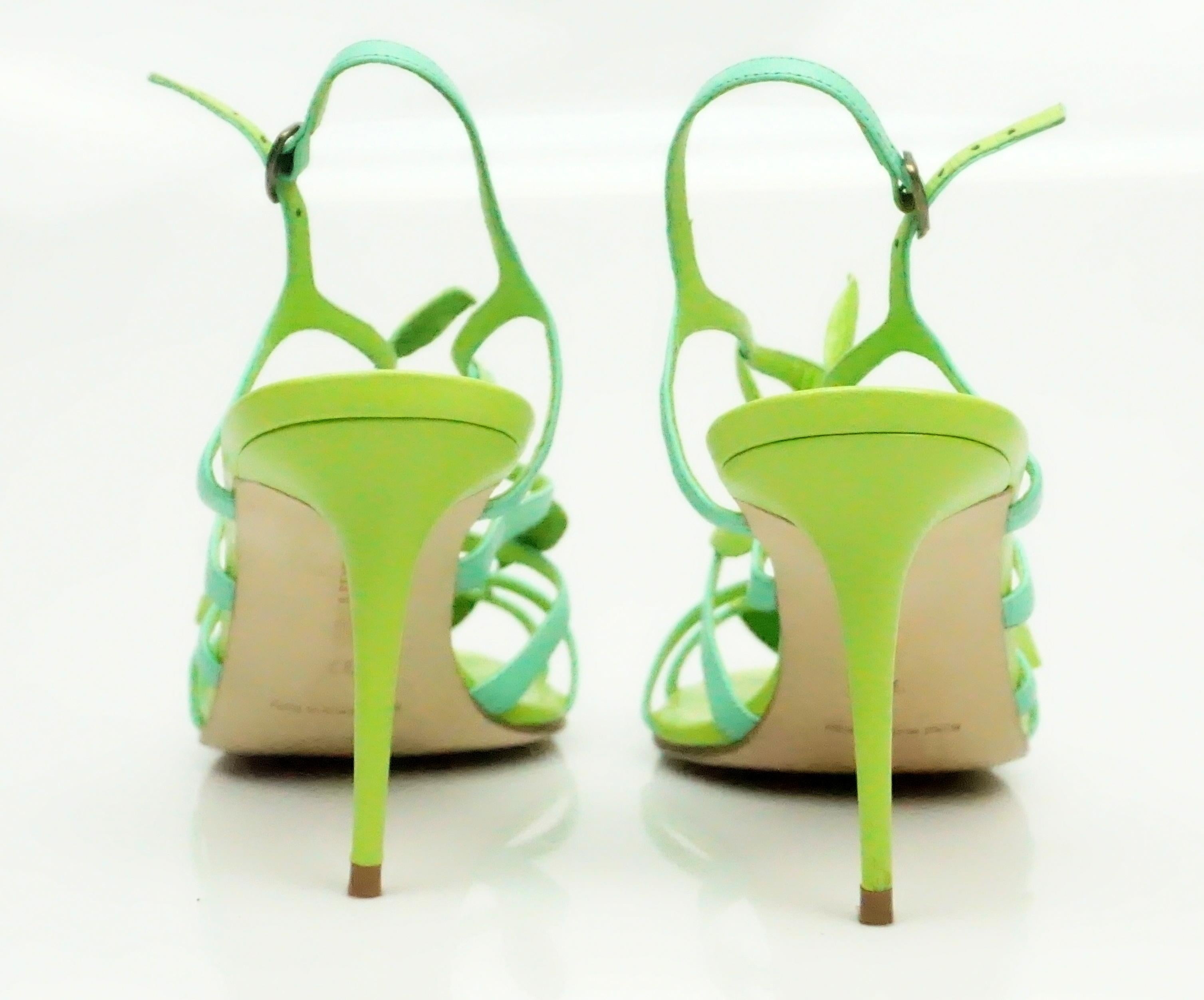 manolo blahnik green sandals