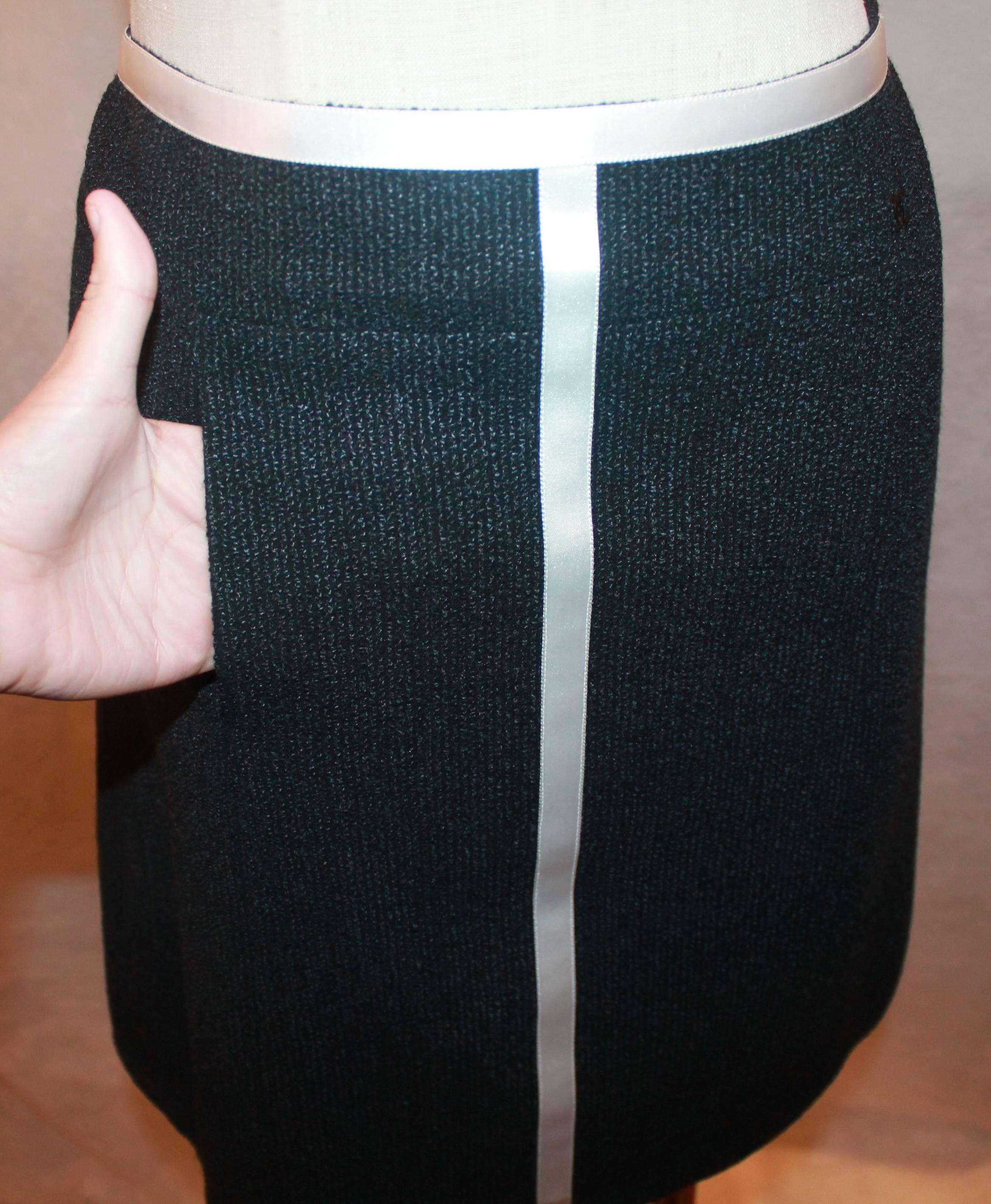 2004 Chanel Black & White Ribbon Trimmed Skirt - 40 In Excellent Condition In West Palm Beach, FL